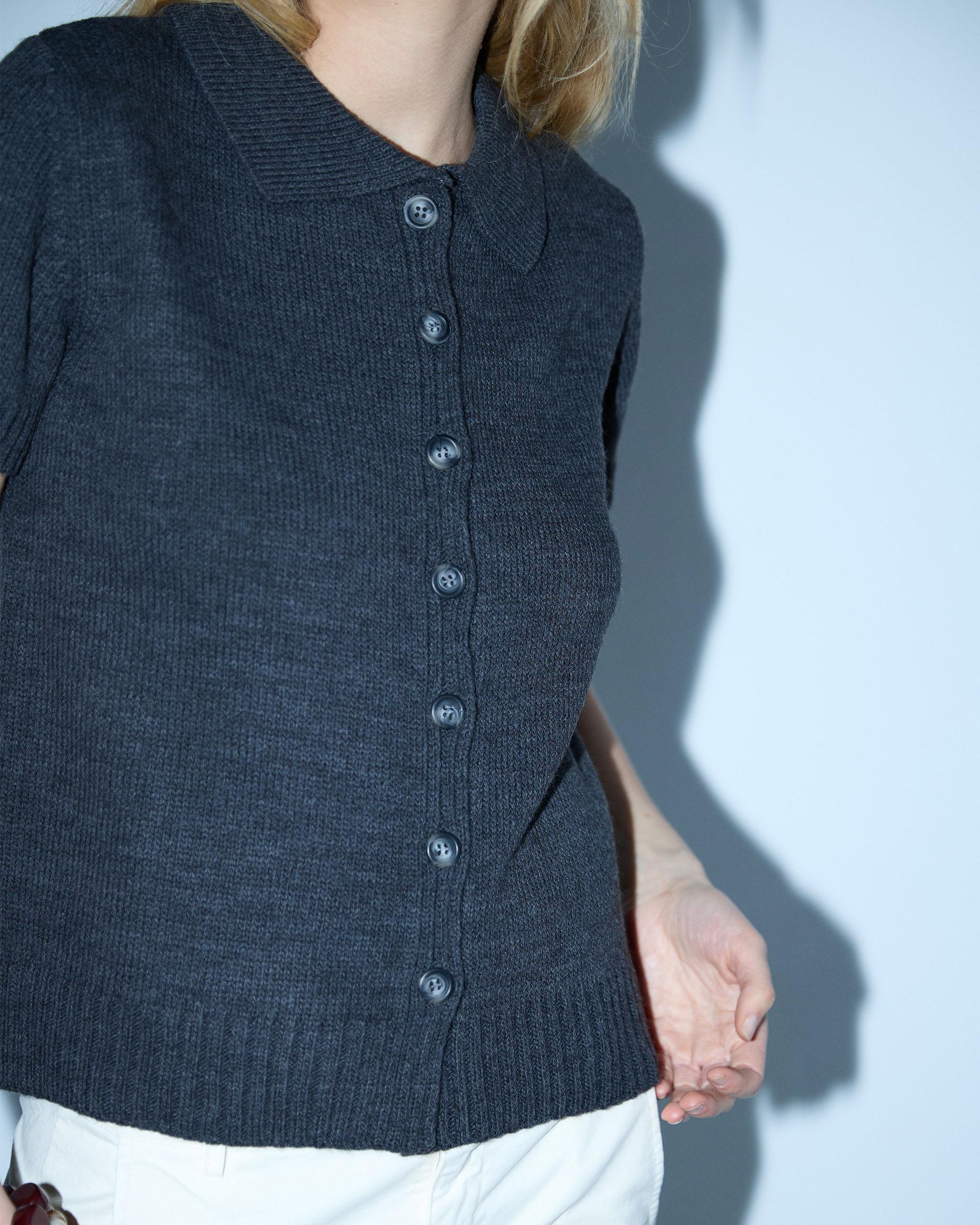 Top Manga Corta Cuello Polo Antracita