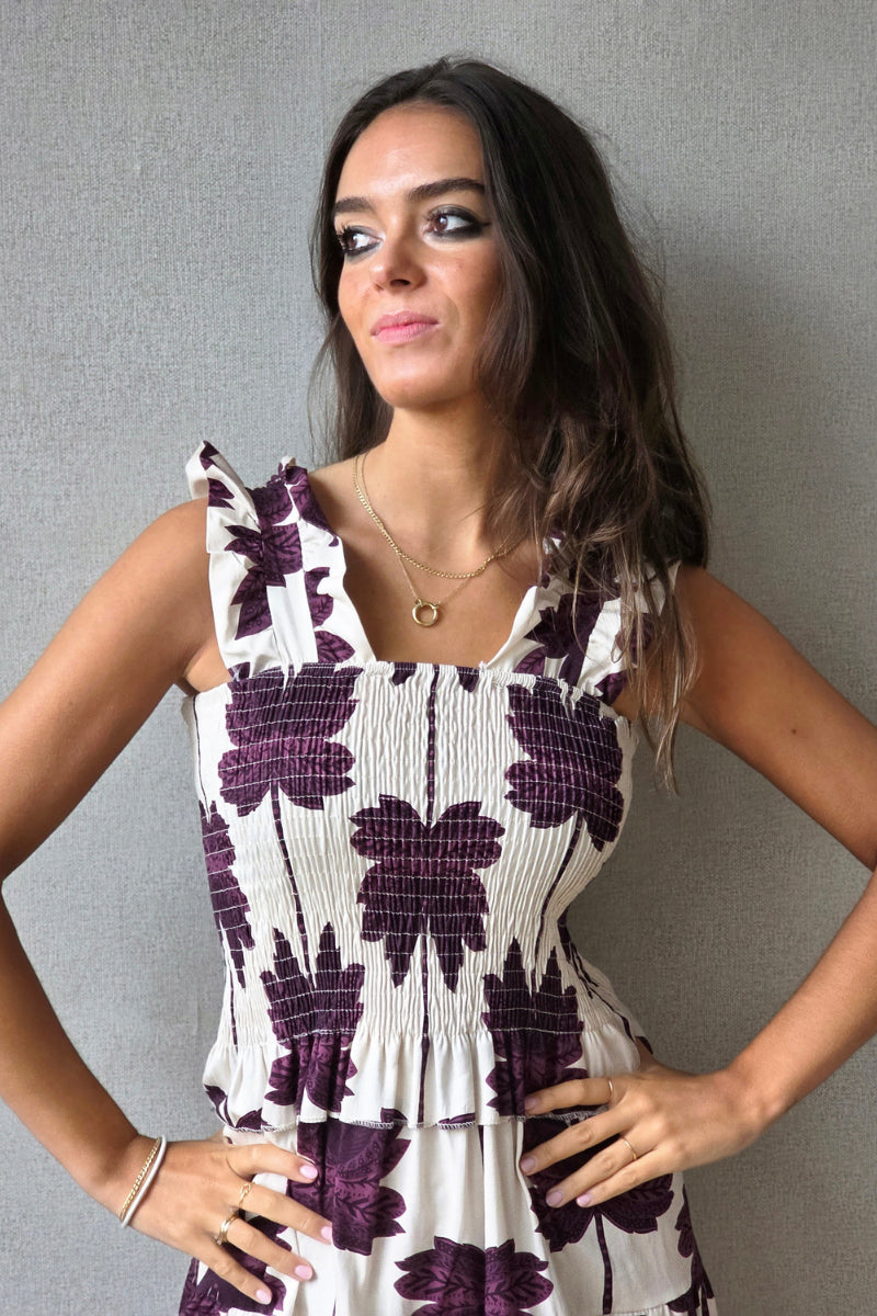Vestido con flores fruncido berenjena