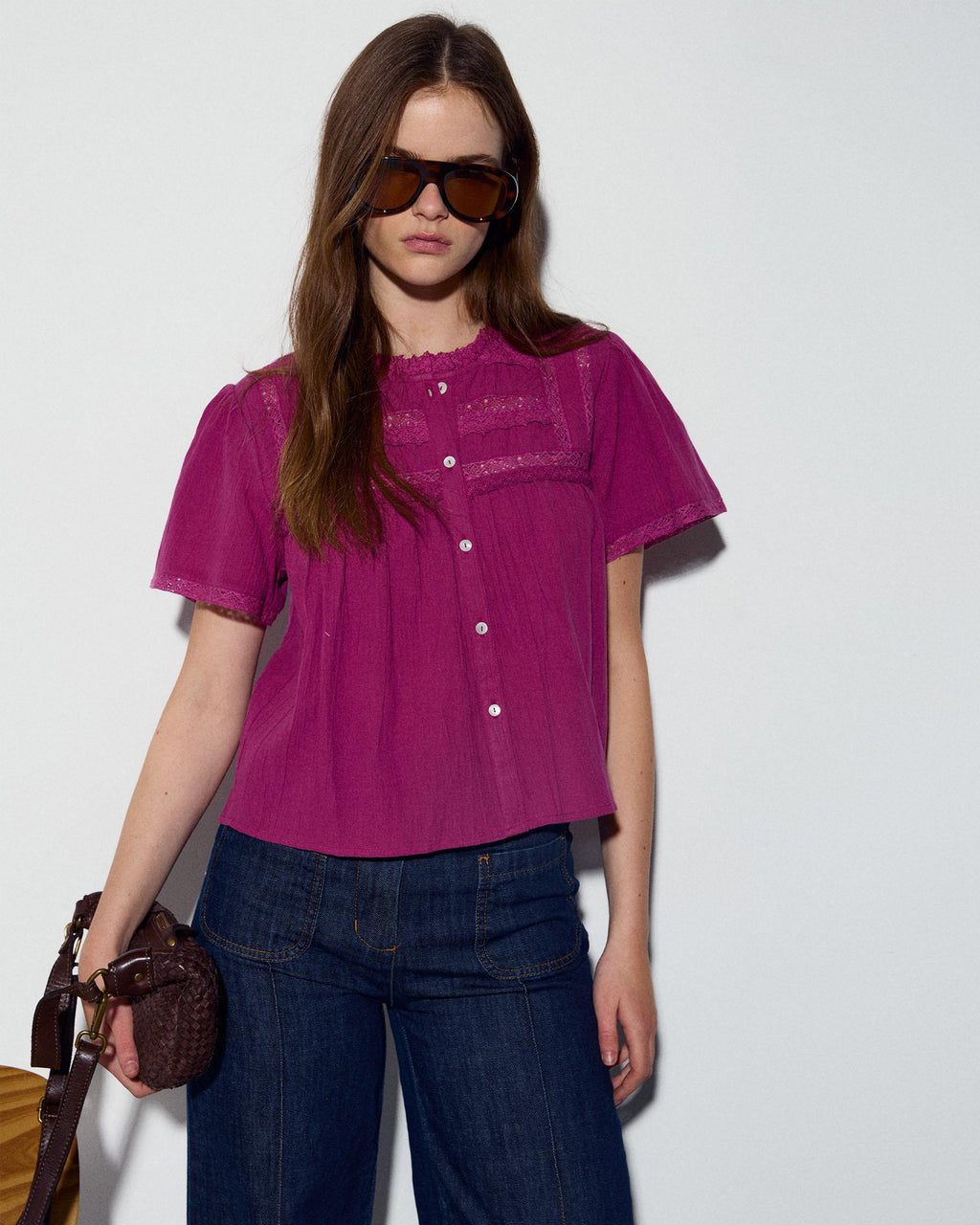 Blusa Puntillas Delanteras Botones Fucsia