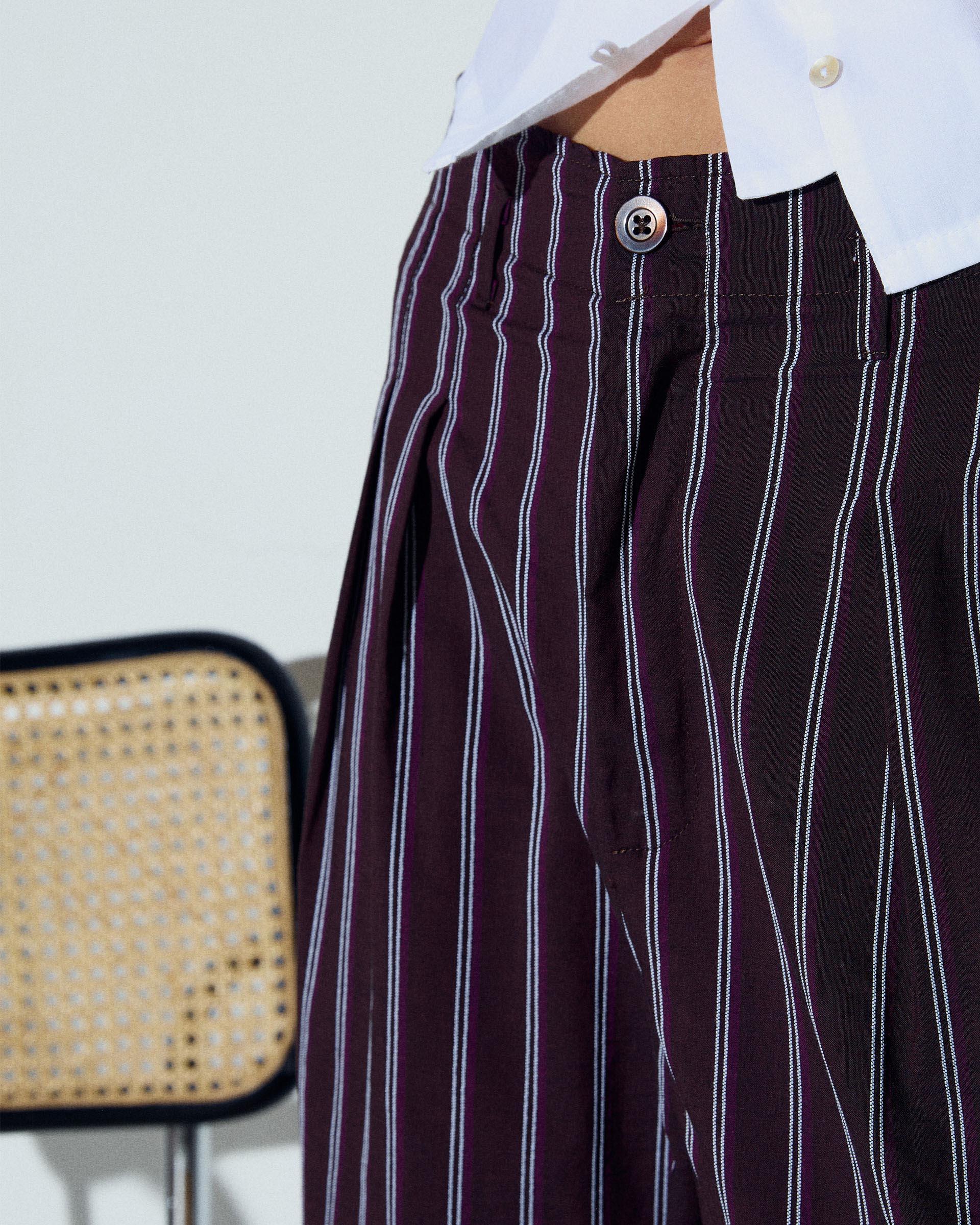Pantalón Rayas Wide Leg Pinzas Marrón