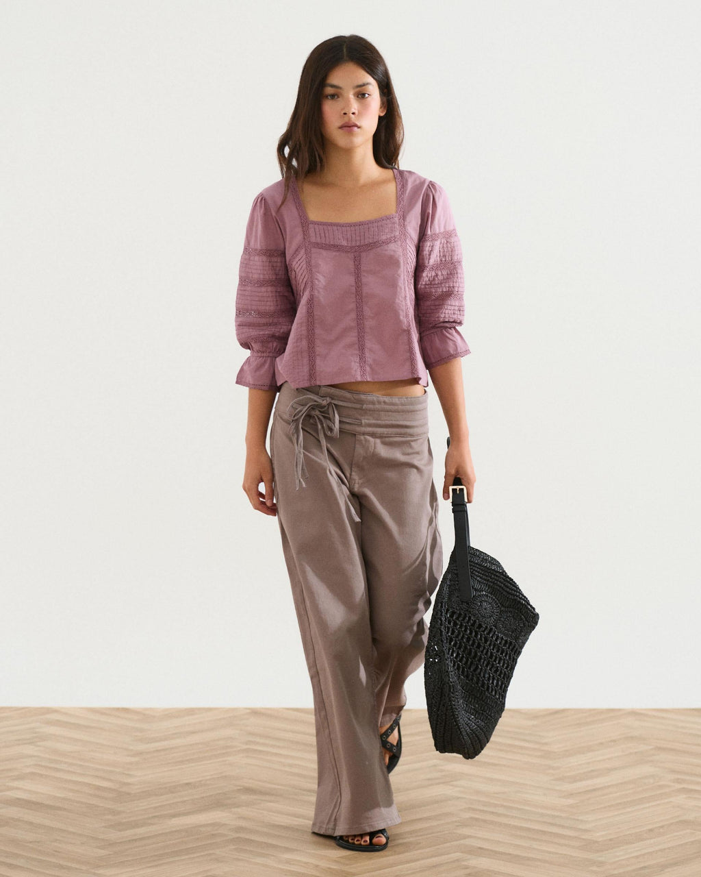 Blusa Escote Cuadrado Puntillas Rosa
