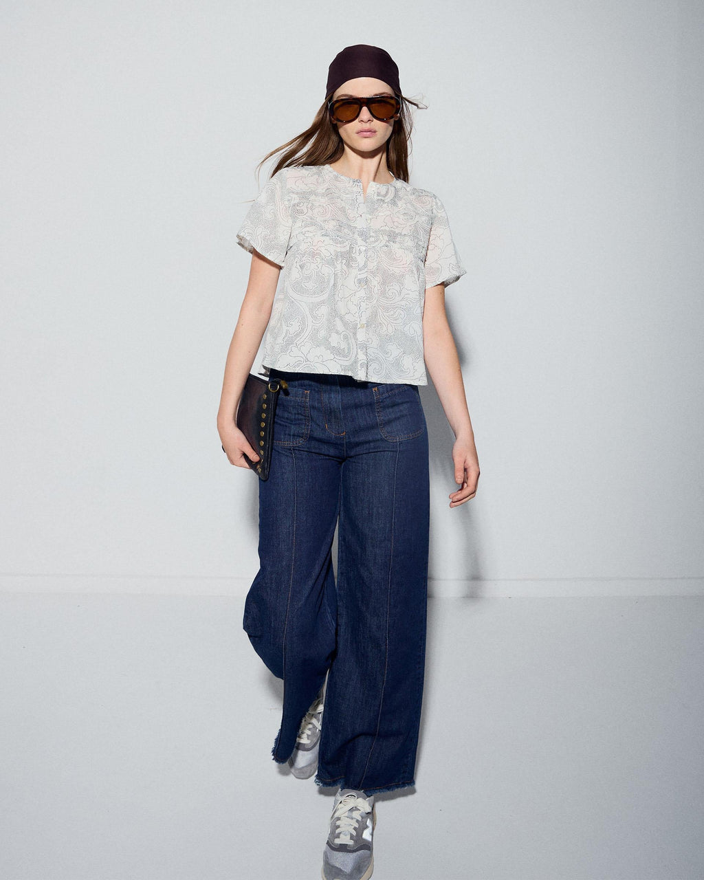 Blusa Pliegues Delanteros Botones Blanca