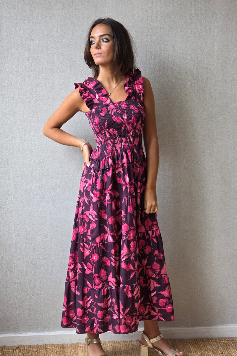 Vestido con flores fruncido fucsia