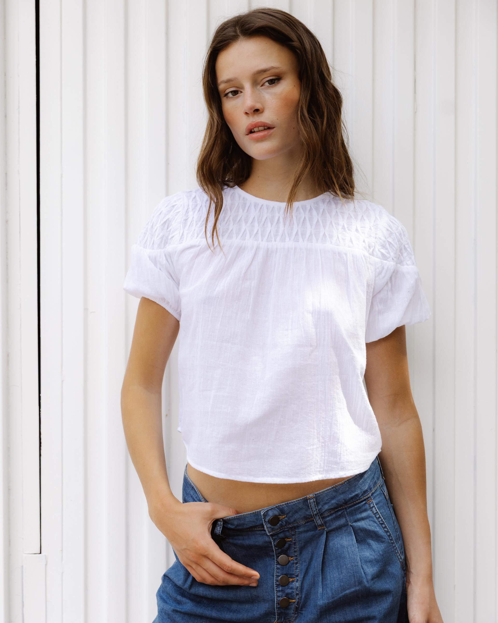 Blusa Detalles Canesú Blanca