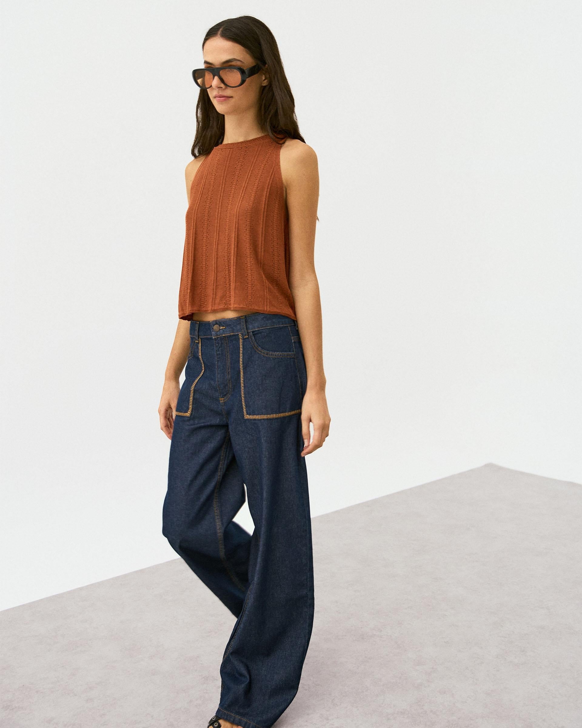 Jeans Bolsillos Pespuntes Contraste Azul Oscuro