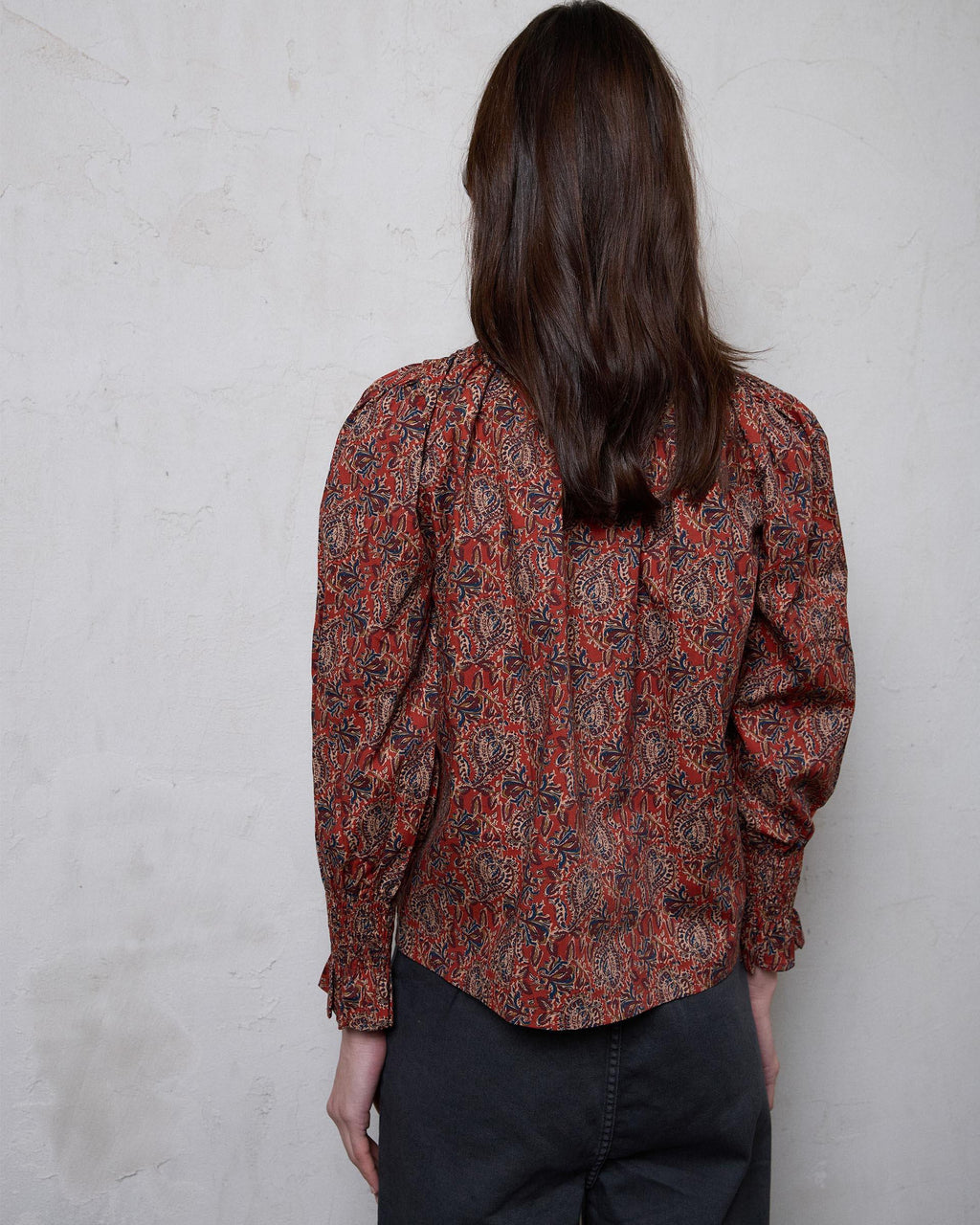 Blusa Nido De Abeja Cuello Estampada Granate