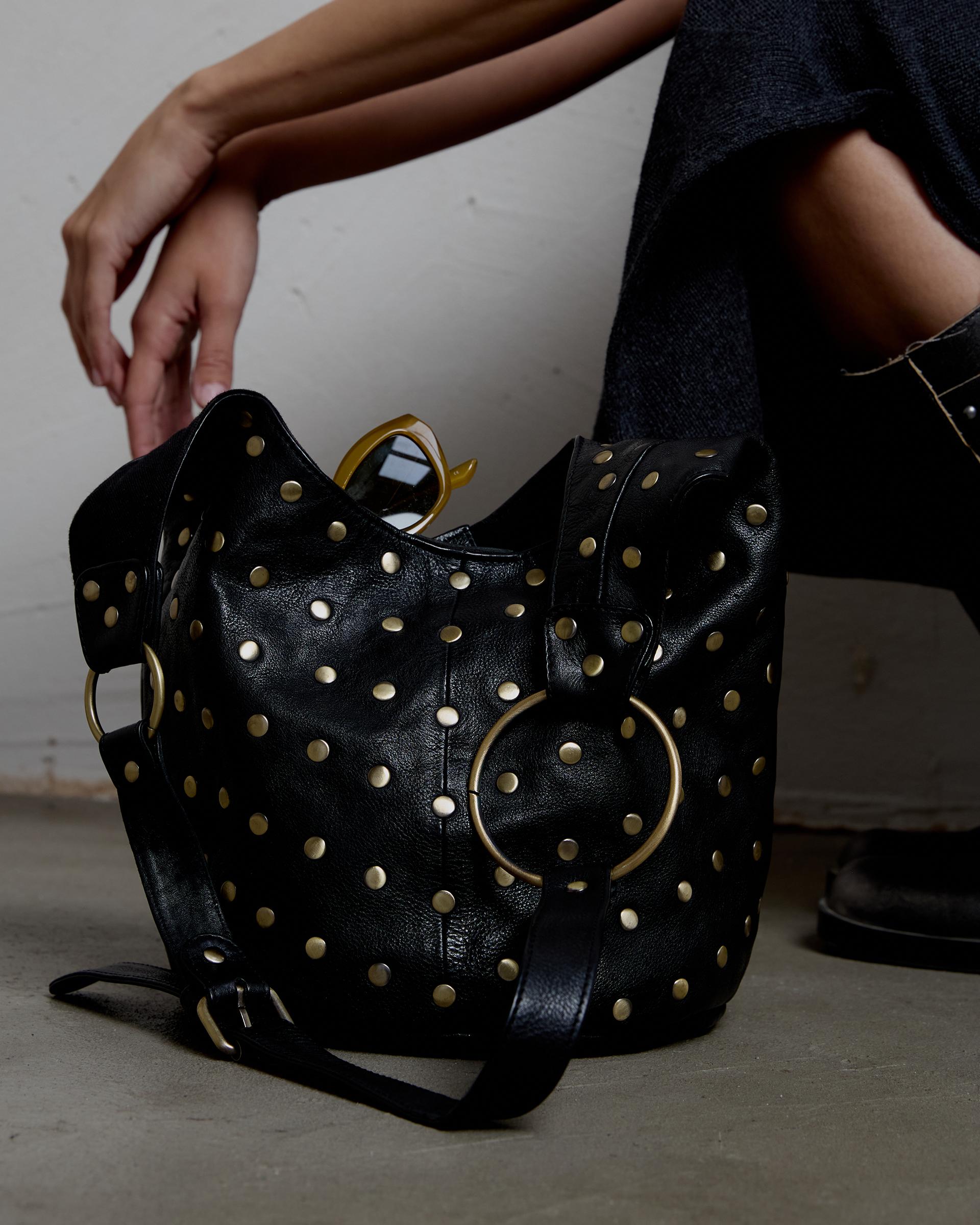 Bolso Piel Bucket Tachuelas Negro