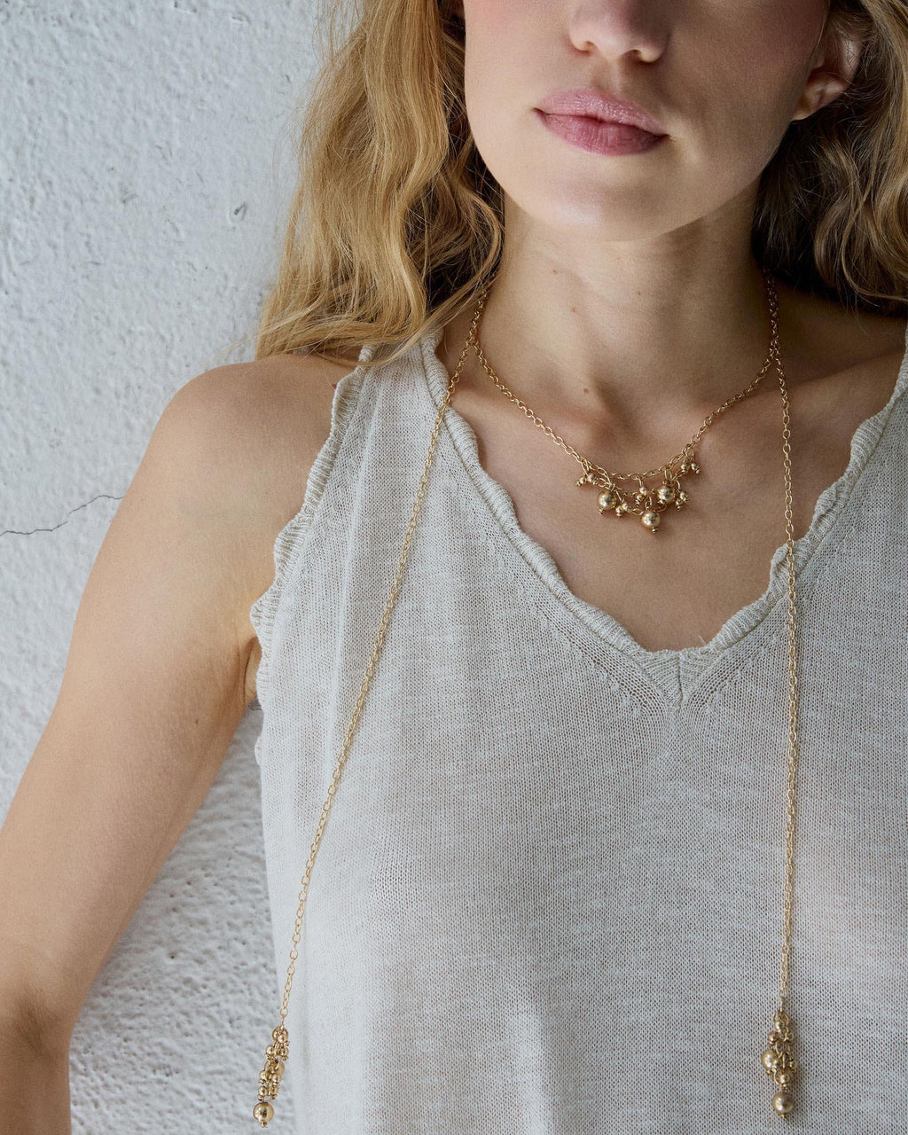 Top Punto Detalles Ondulados Beige
