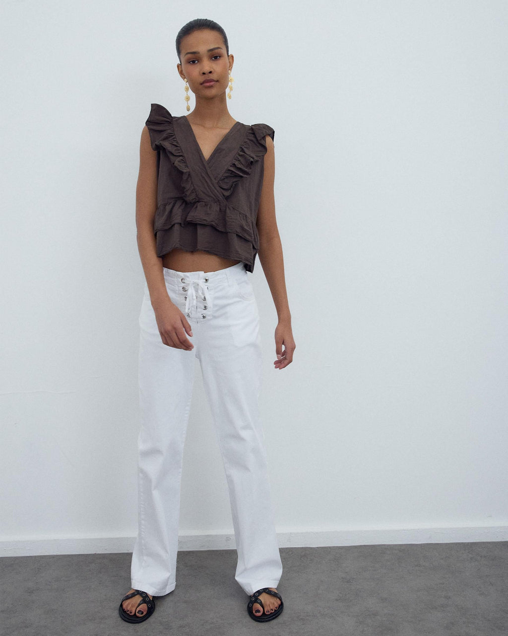 Blusa Cruzada Volantes Marrón