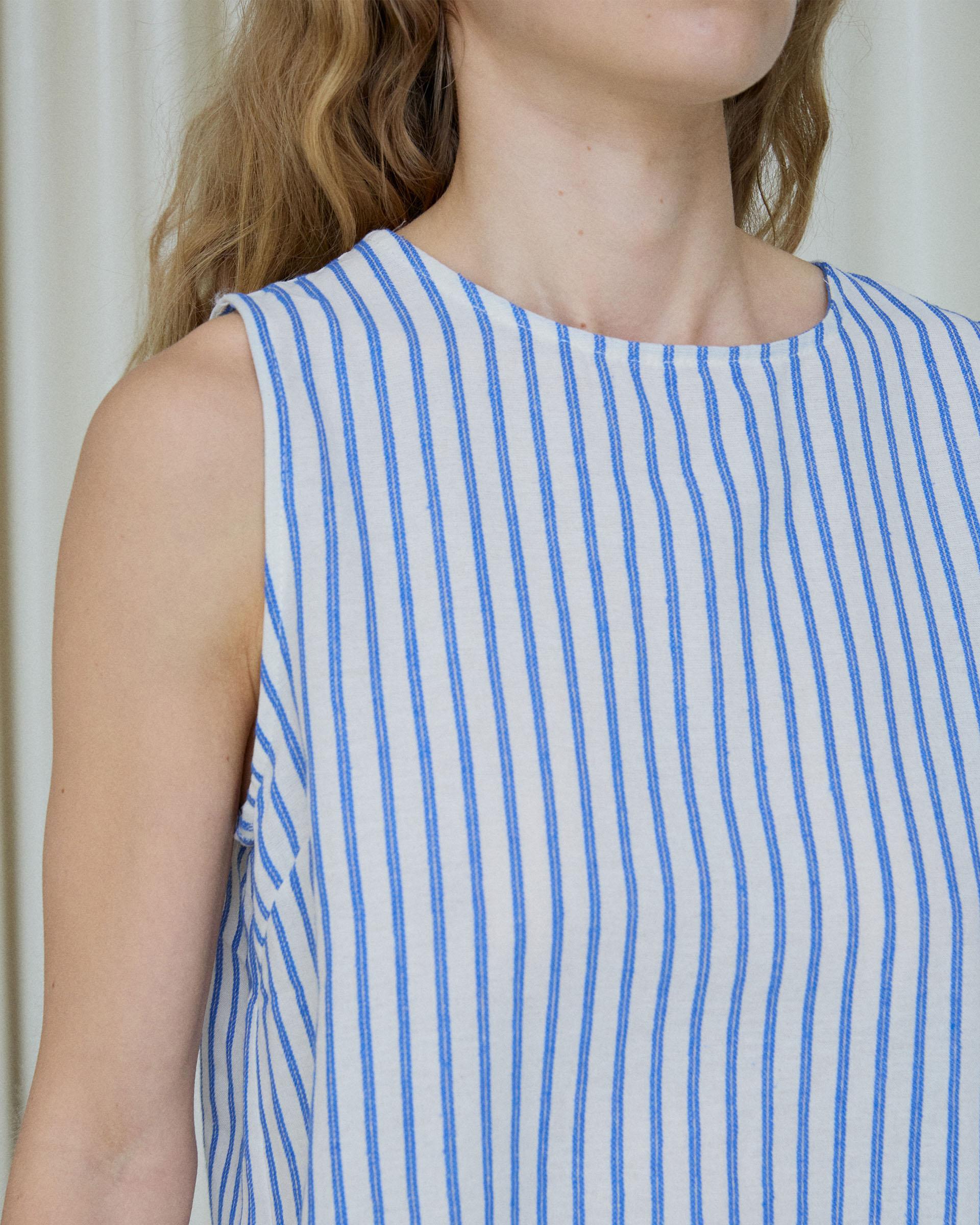 Top Sin Mangas Cuello Redondo Rayas Azul