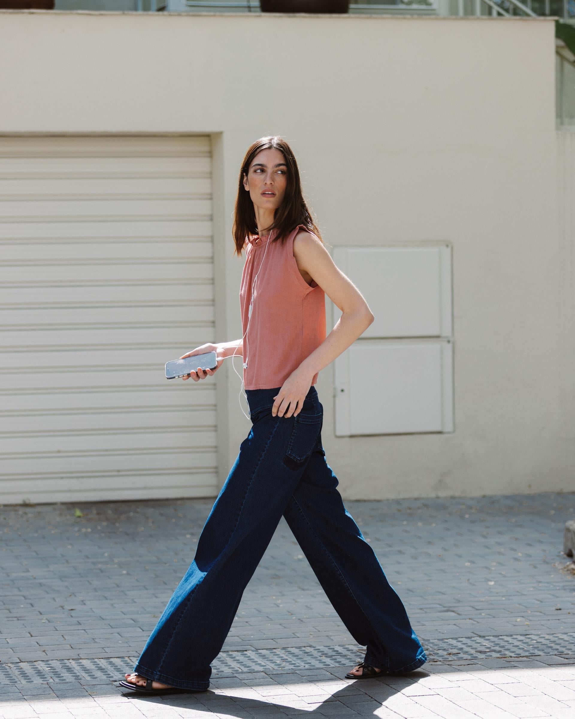 Jeans Cinturón Hebilla Lateral Azul Oscuro