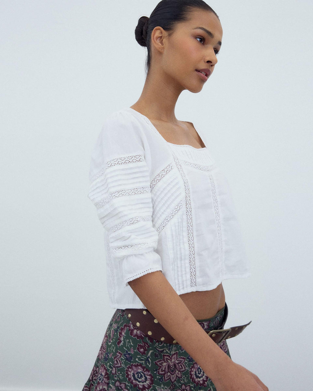 Blusa Escote Cuadrado Puntillas Blanca