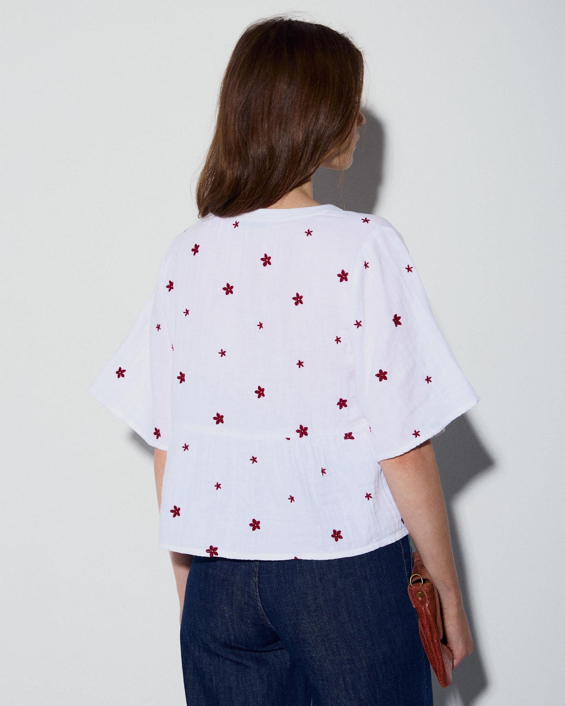 Blusa Escote Pico Bordados Florales Blanca