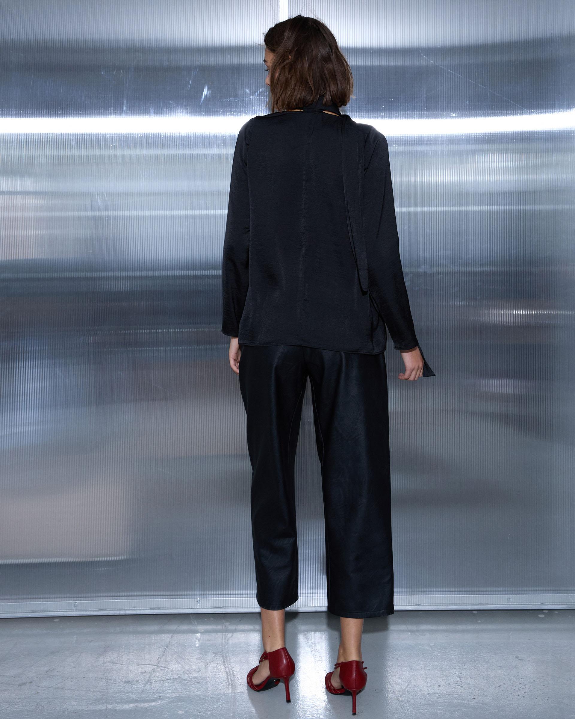 Pantalón Efecto Piel Negro