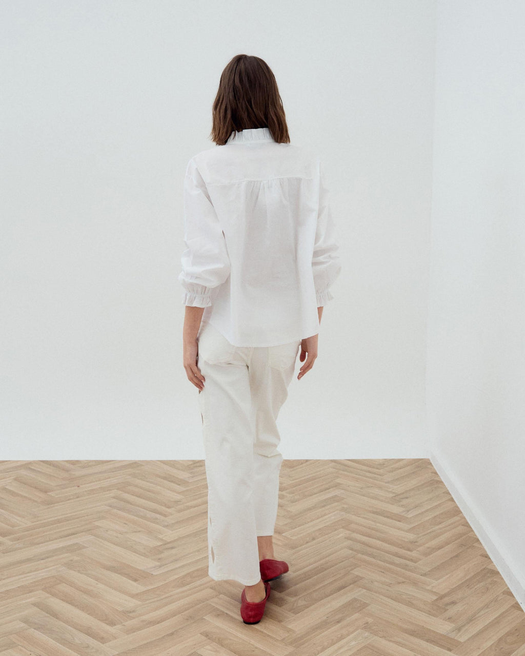 Blusa Escote Pico Volante Blanca