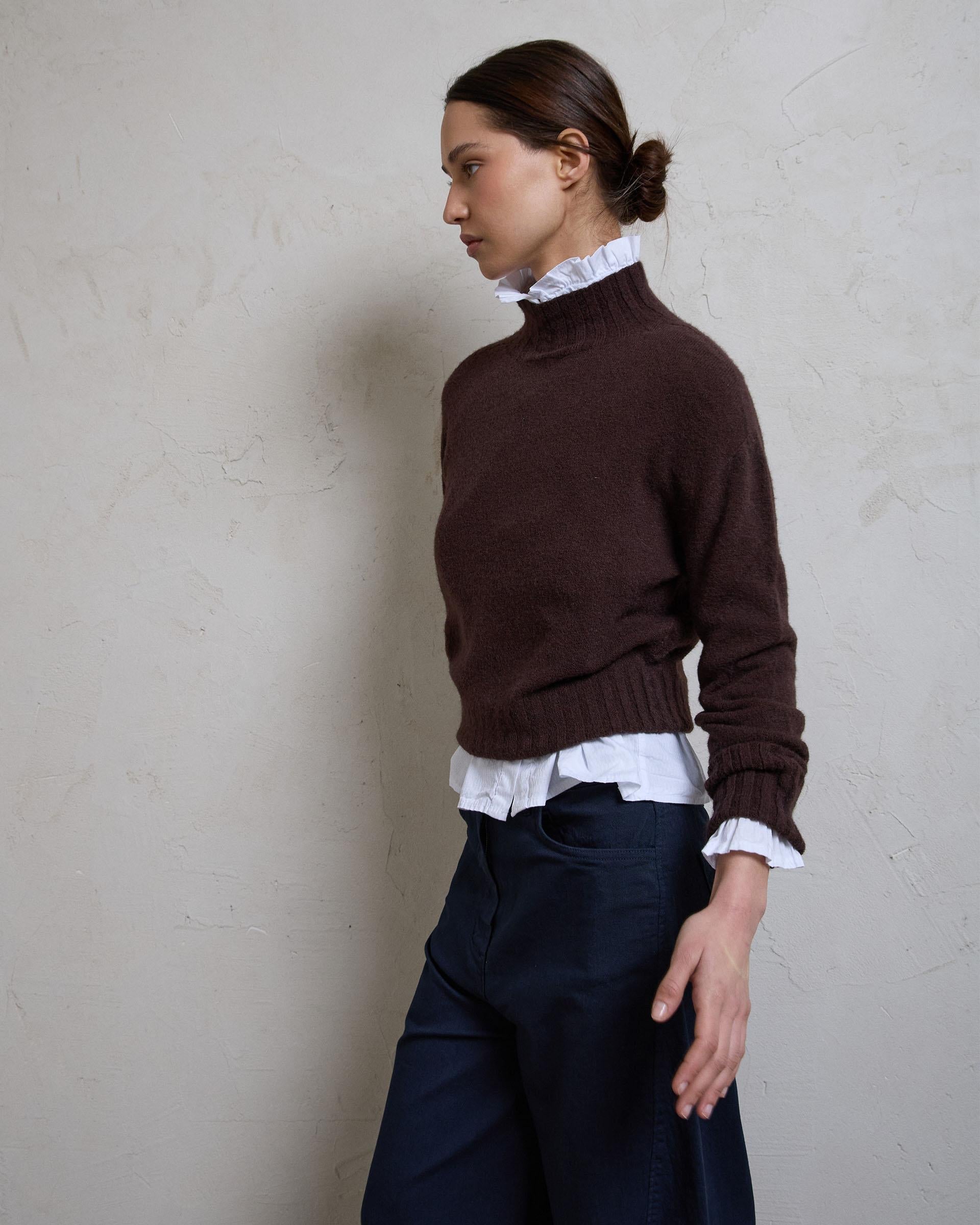 Jersey Cuello Alto Rib Marrón