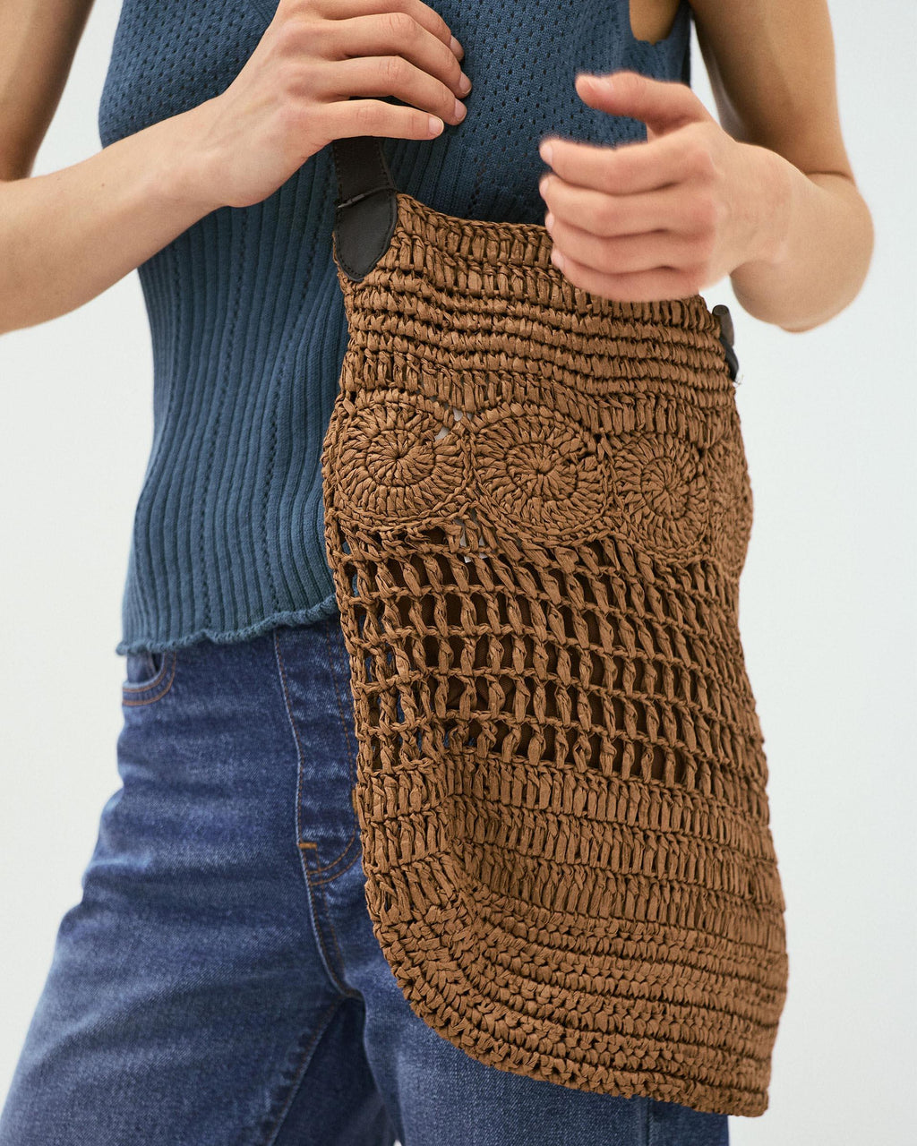 Bolso Hombro Rafia Troquelados Marrón