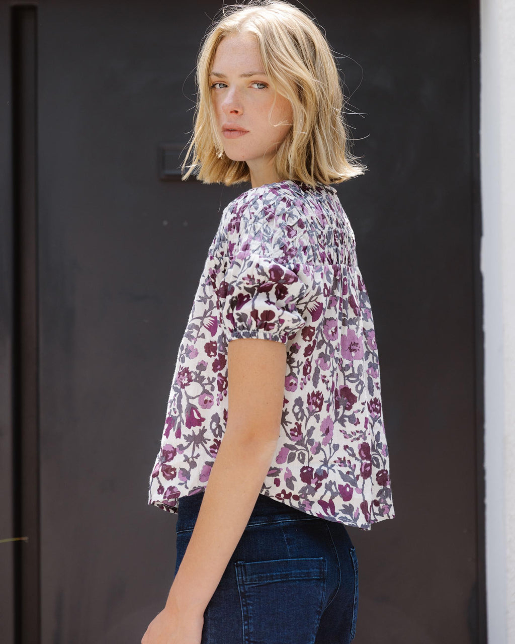 Blusa Detalles Canesú Estampada Morado