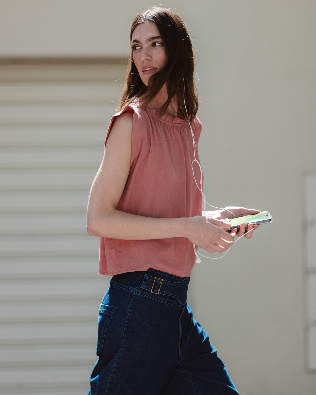 Top Lino Volante Cuello Coral