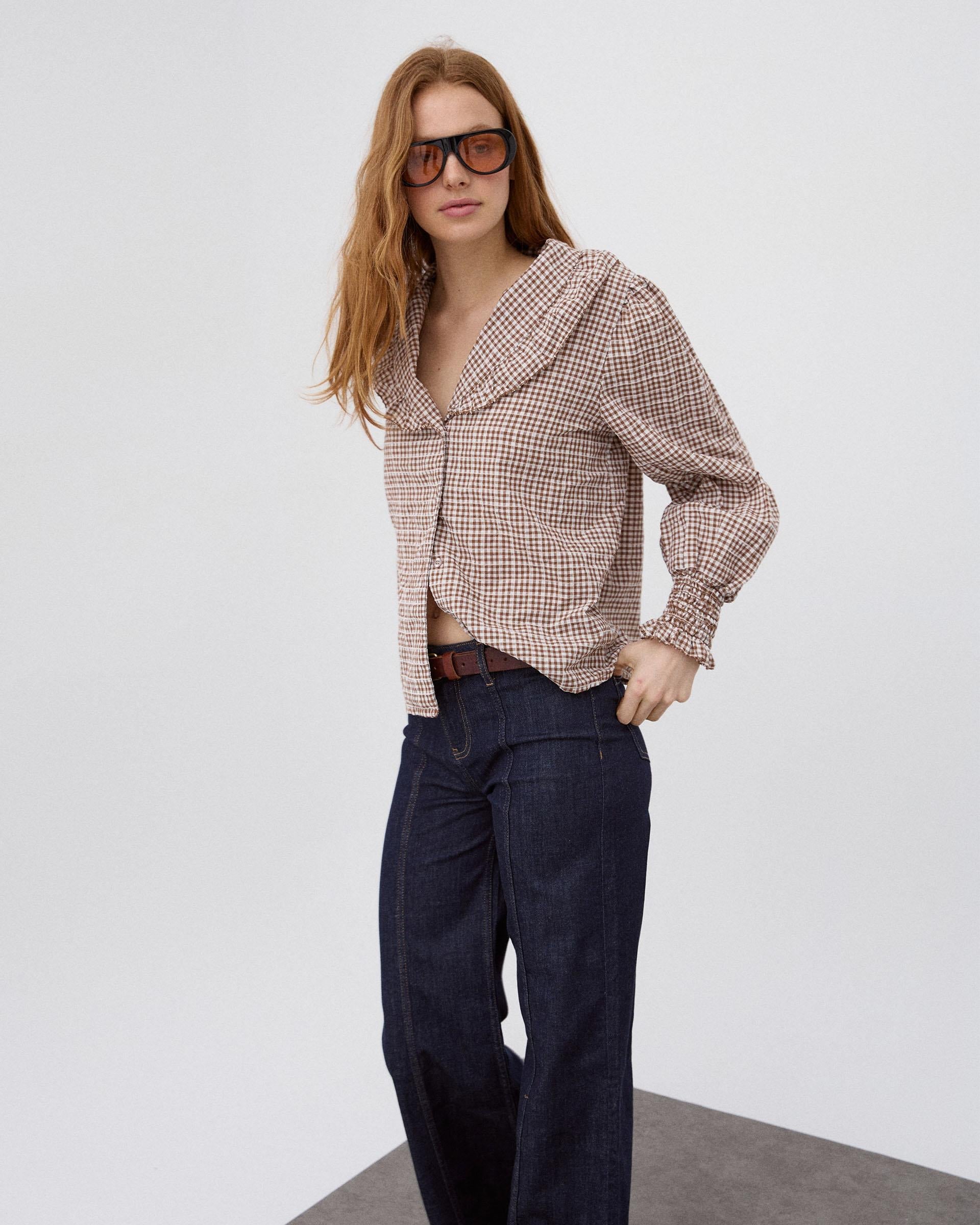 Blusa Volante Cuello Vichy Marrón