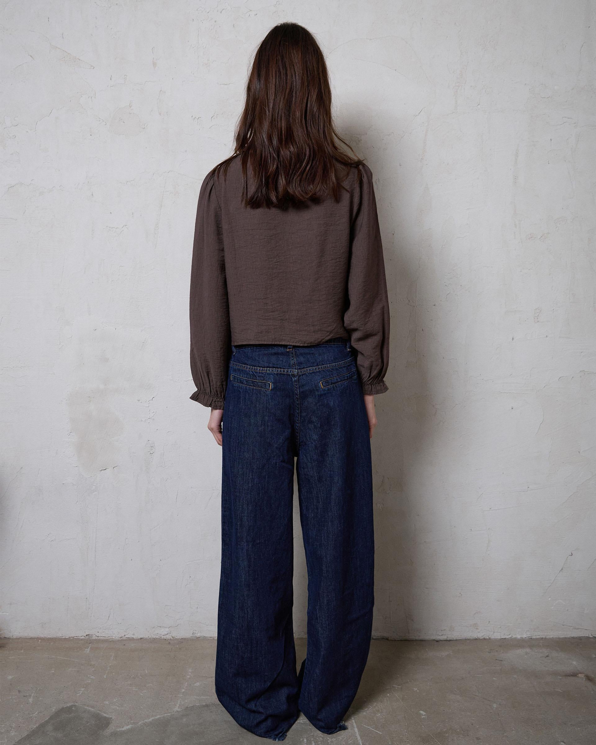 Jeans Bolsillos Plastón Azul Oscuro