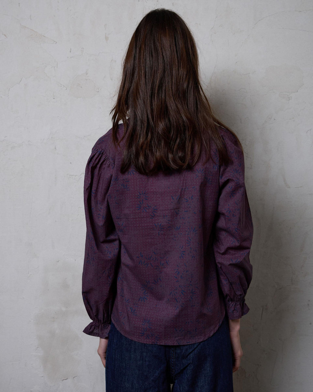 Blusa Escote Pico Estampada Morado