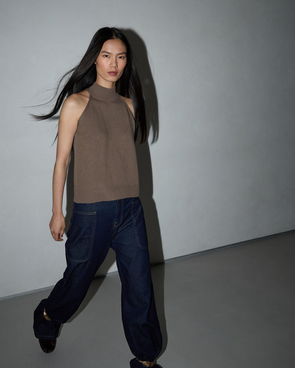 Top Halter Punto Taupe