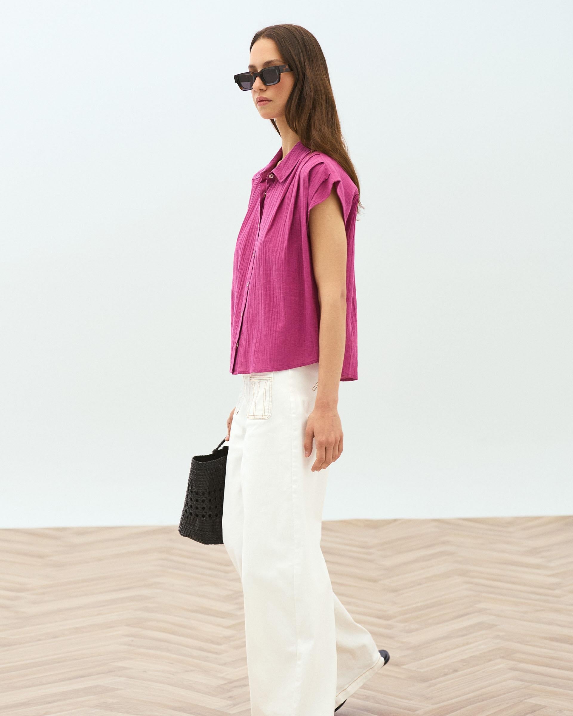 Camisa Sin Mangas Pliegues Fucsia