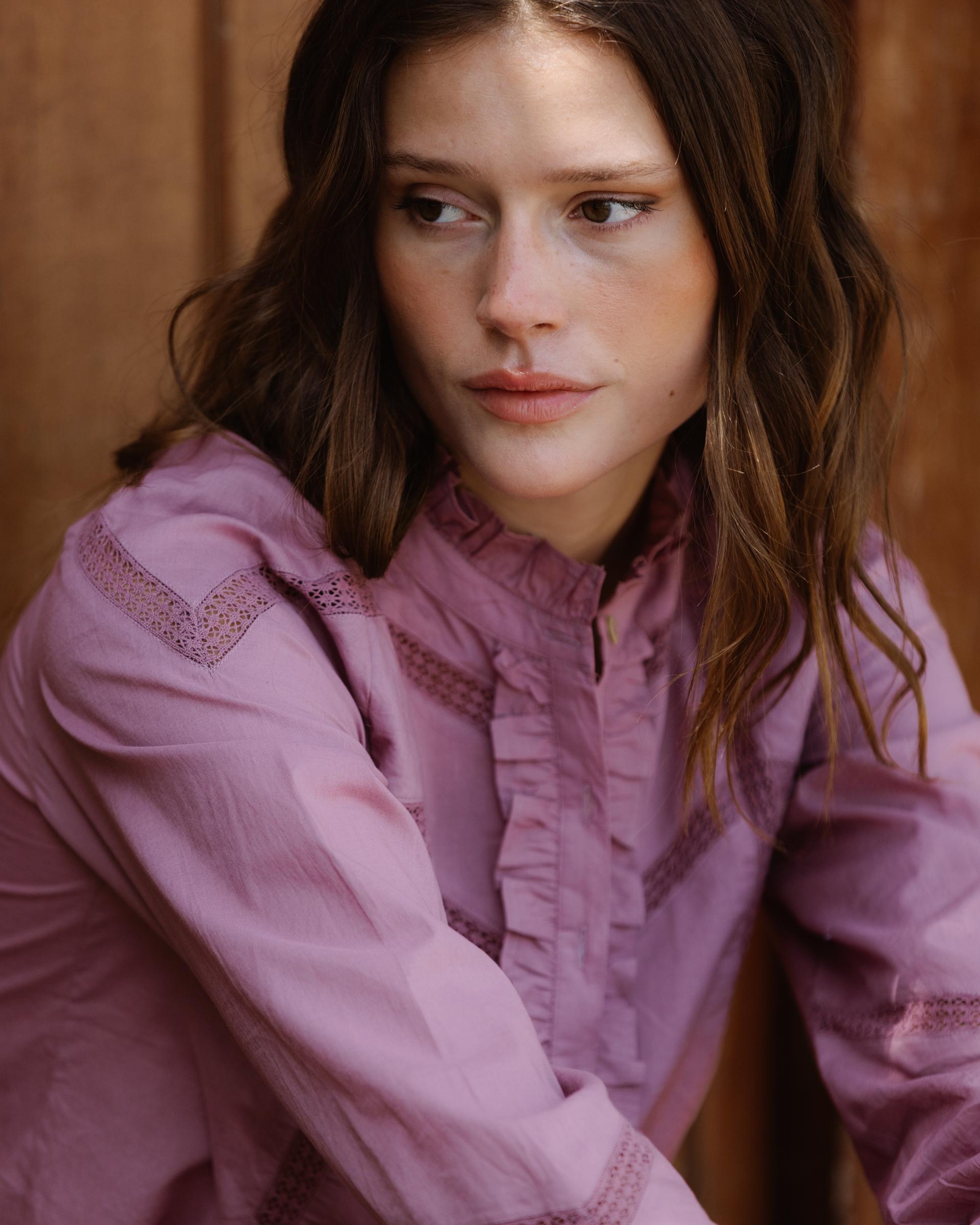 Blusa Puntillas Volante Delantero Rosa
