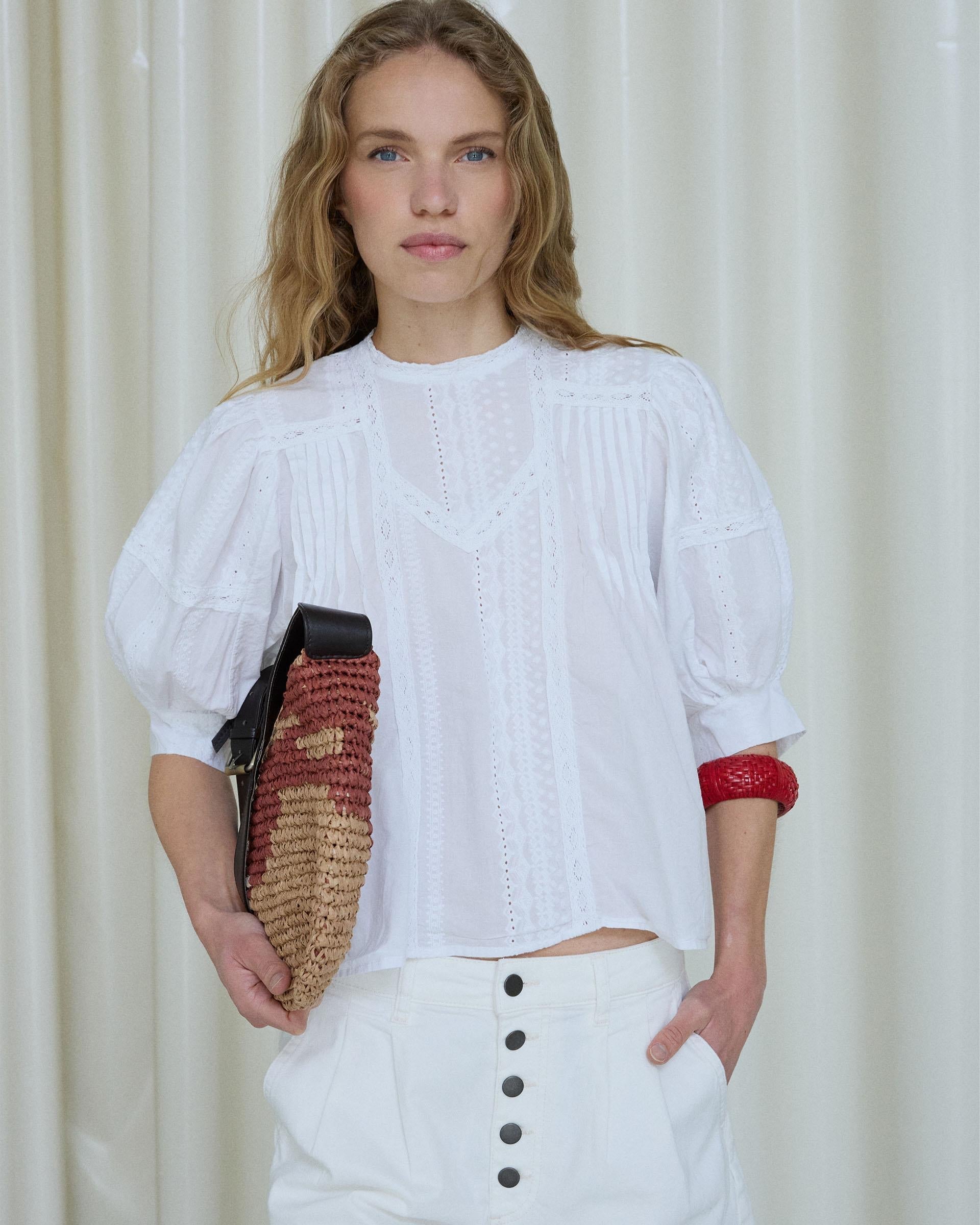 Blusa Manga Francesa Puntillas Jaretas Blanca