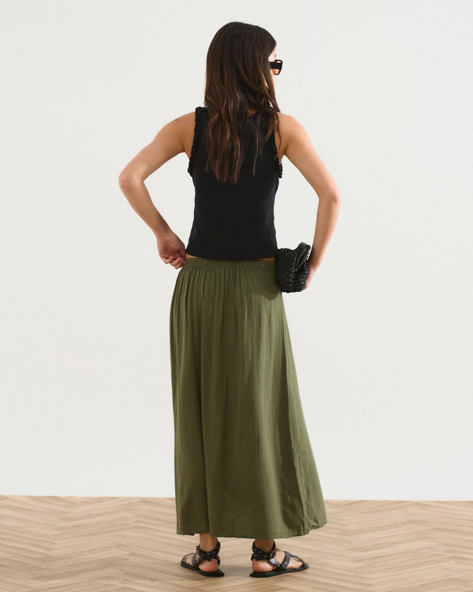 Falda Larga Volante Lateral Con Lino Verde Oscuro