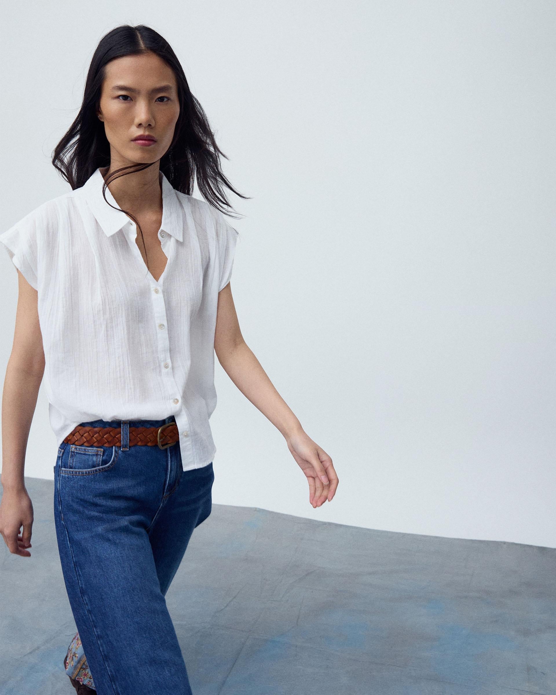 Camisa Sin Mangas Pliegues Blanca