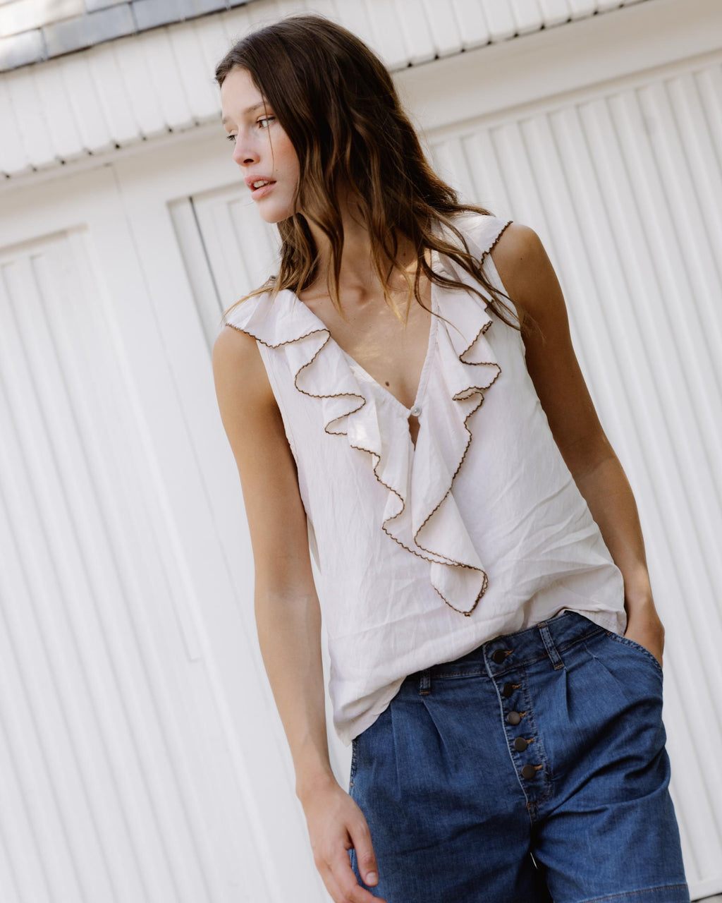 Blusa Volantes Contraste Crudo