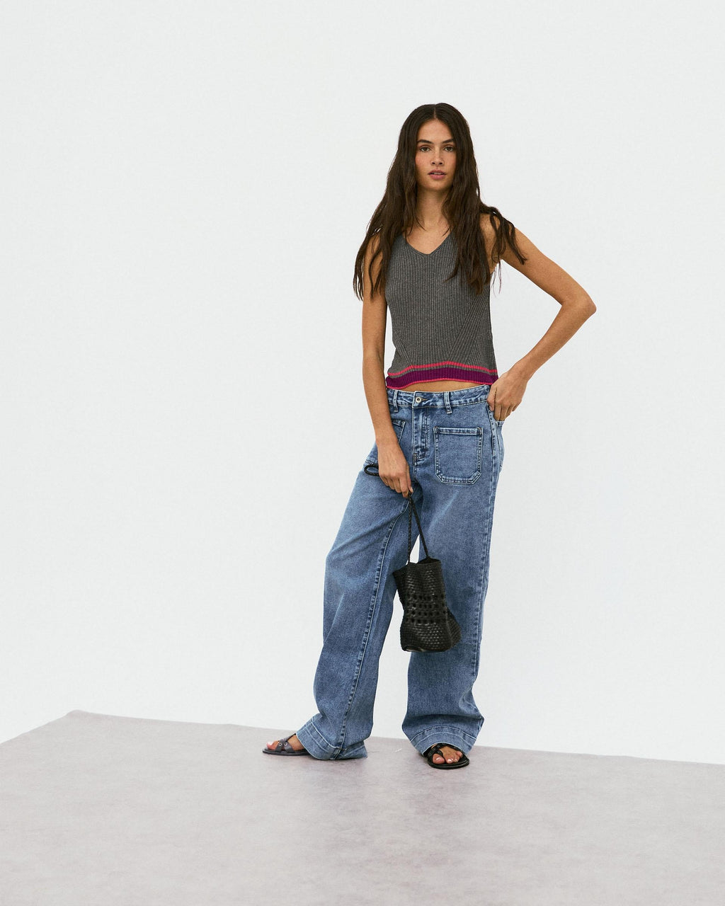 Jeans Straight Bolsillos Plastón Azul