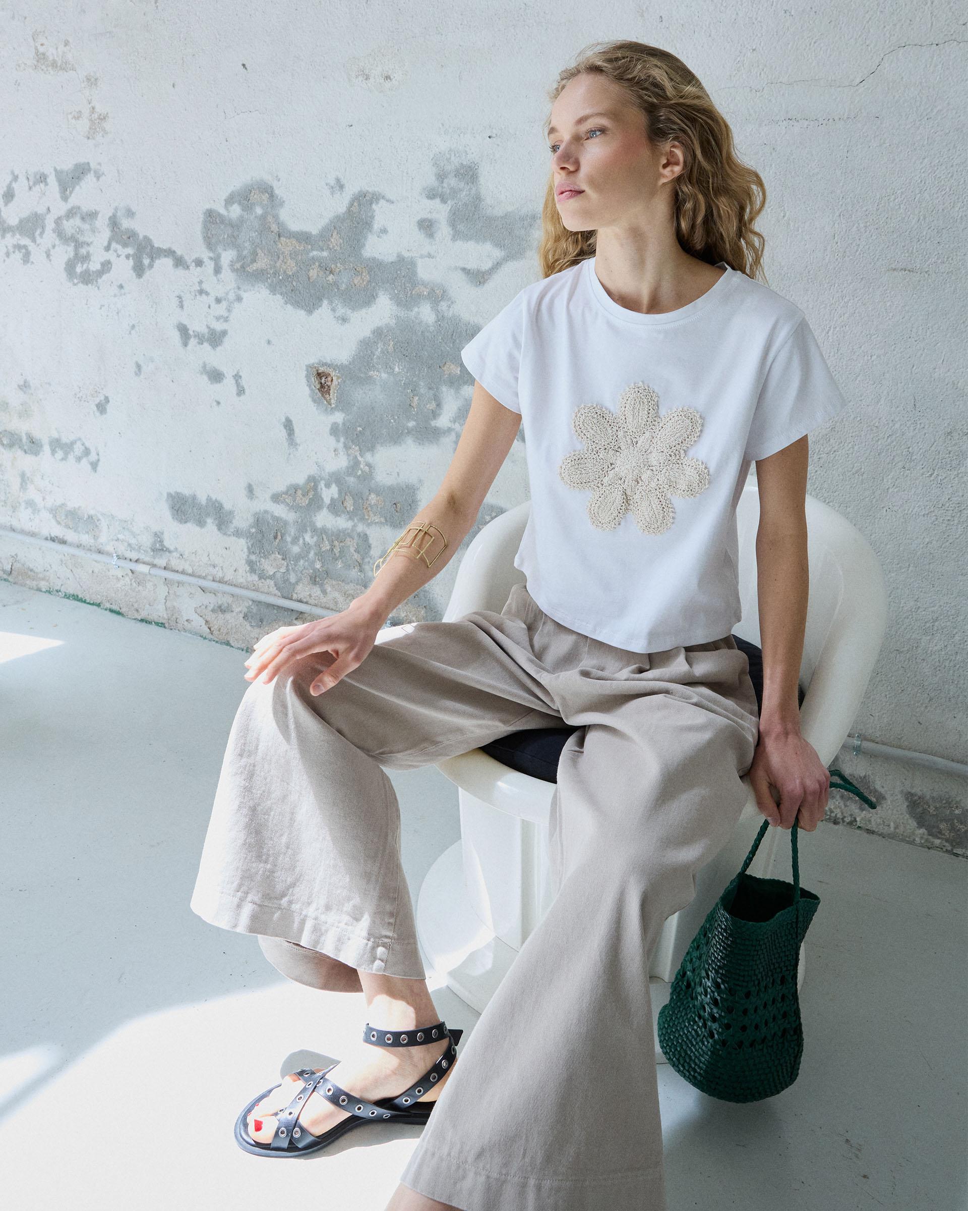 Camiseta Flor Crochet Blanco