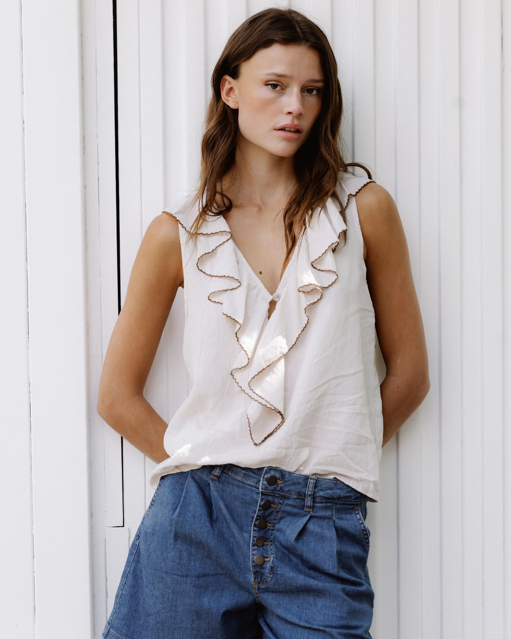 Blusa Volantes Contraste Crudo