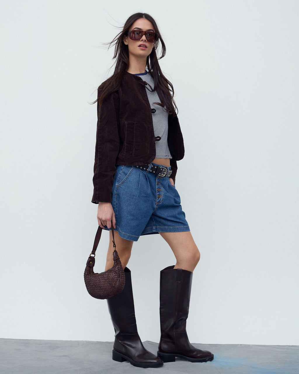 Bermudas Pinzas Azul Oscuro