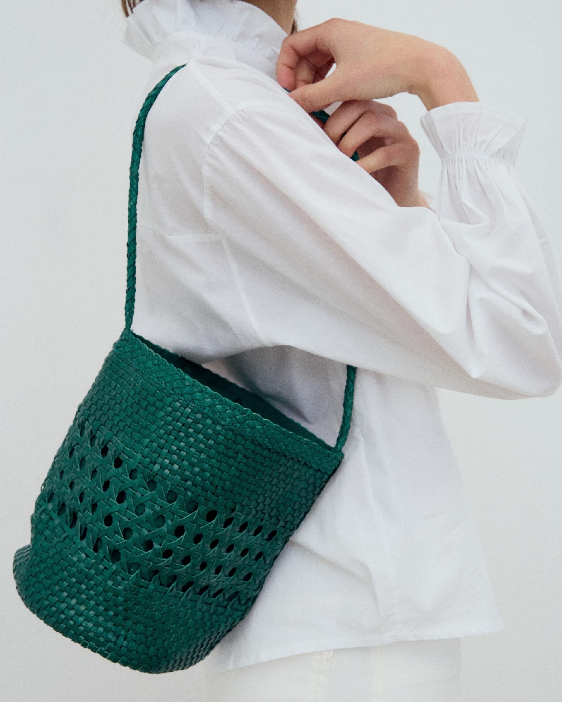 Bolso Bucket Piel Trenzada Verde