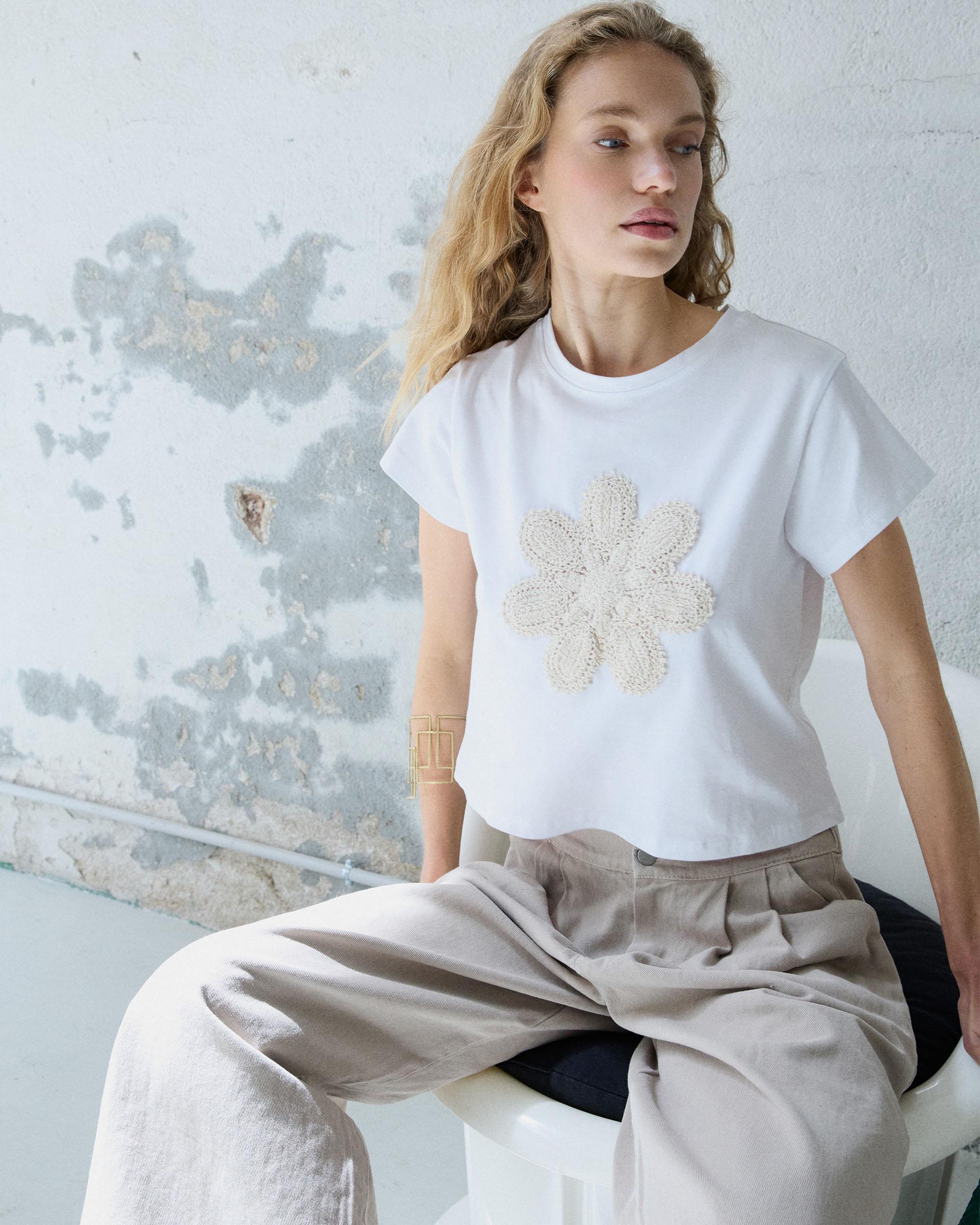 Camiseta Flor Crochet Blanco