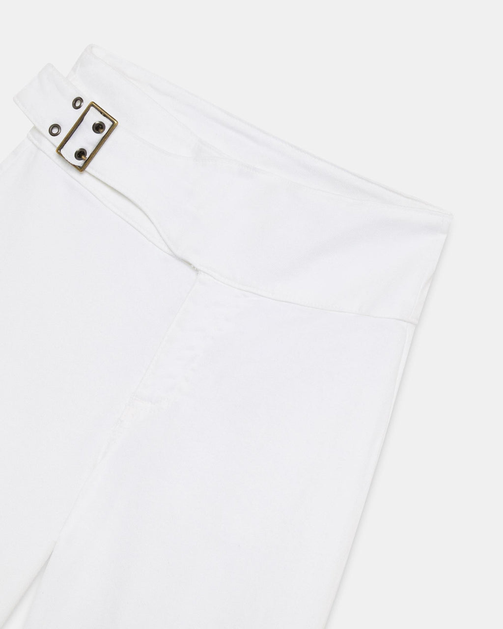 Jeans Cinturón Hebilla Lateral Blanco