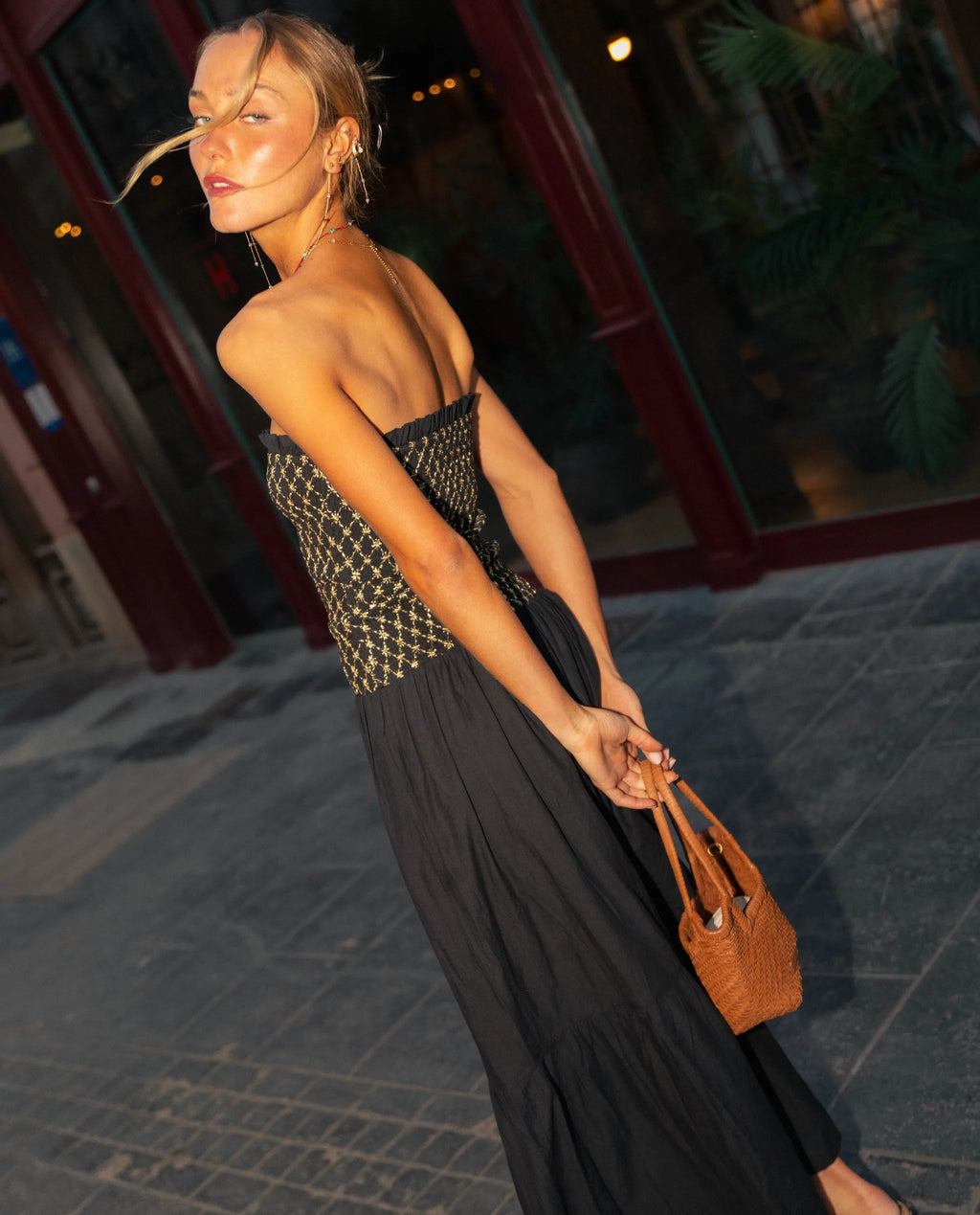 VESTIDO MOONFIRE · NEGRO