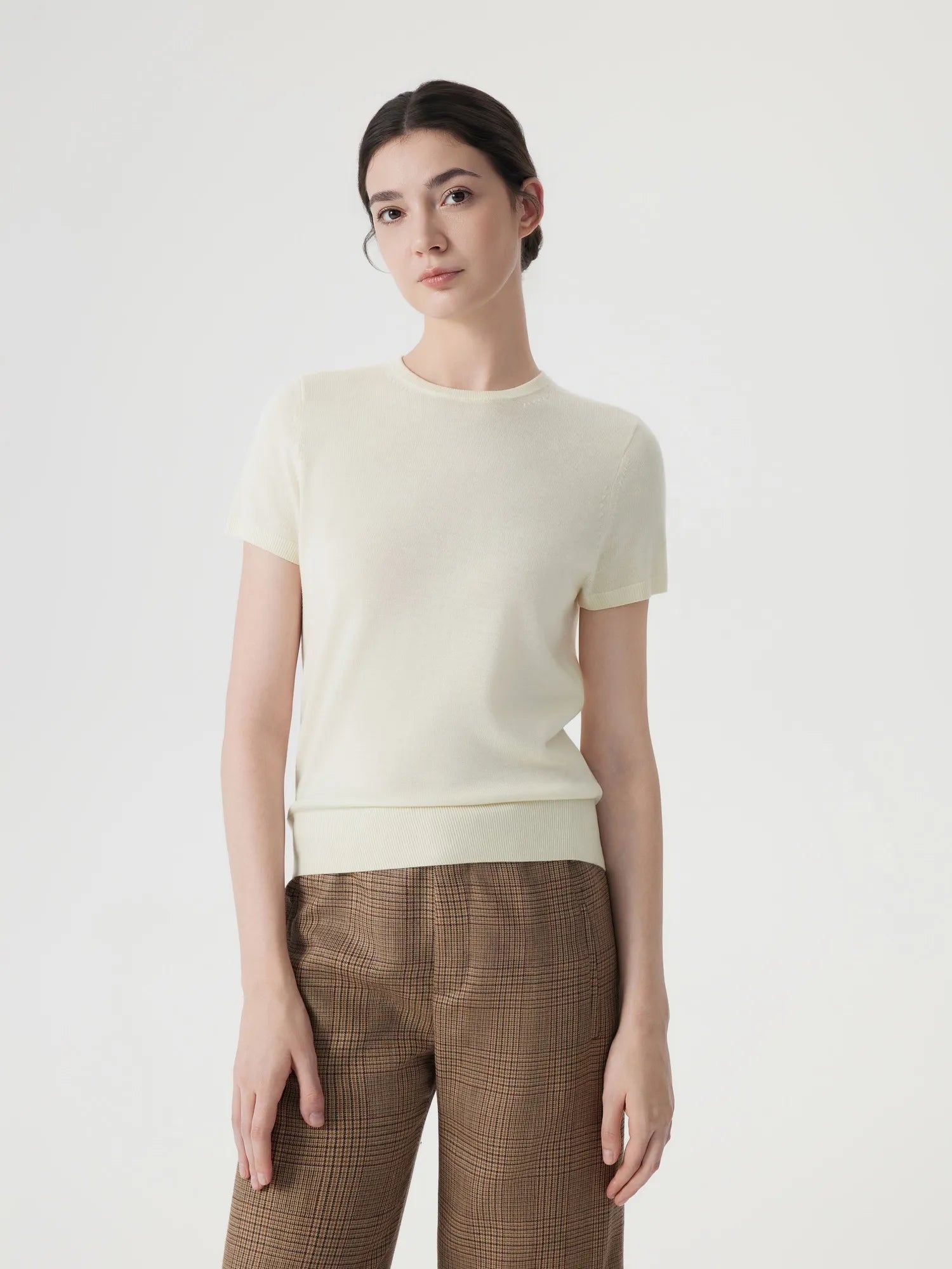 Cashmere Silk Blend Crew Neck Spring Sweater - Short Sleeve