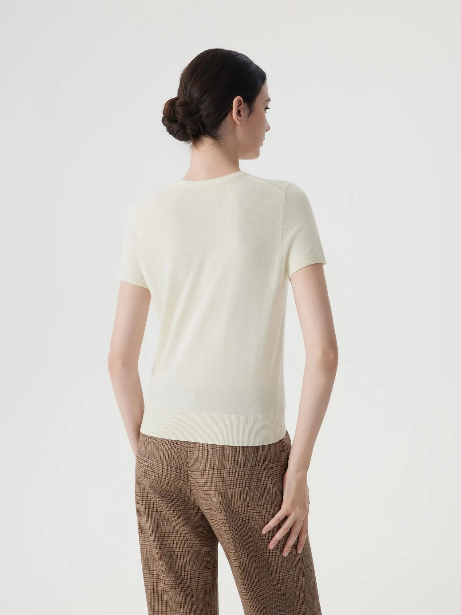 Cashmere Silk Blend Crew Neck Spring Sweater - Short Sleeve