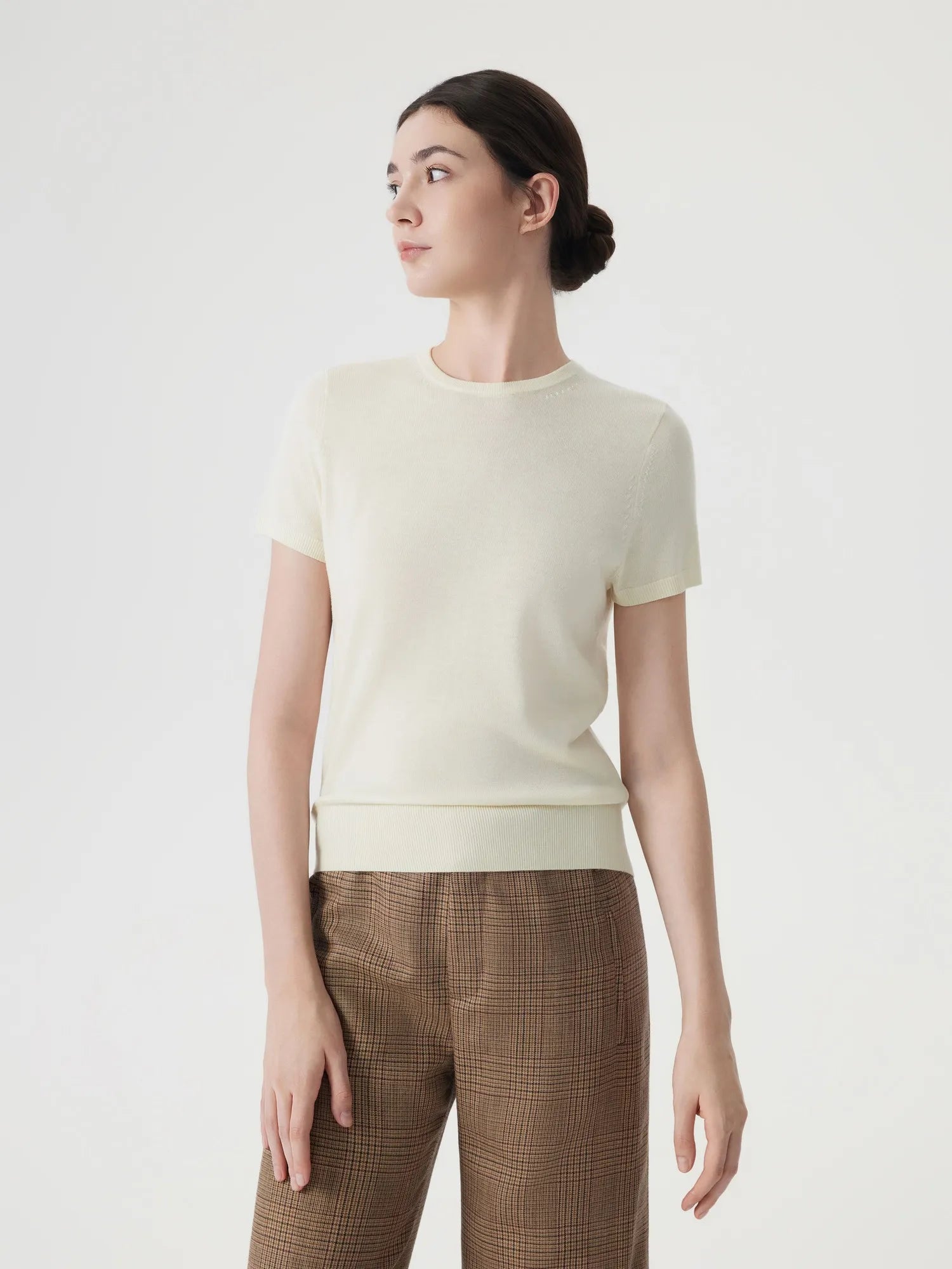 Cashmere Silk Blend Crew Neck Spring Sweater - Short Sleeve