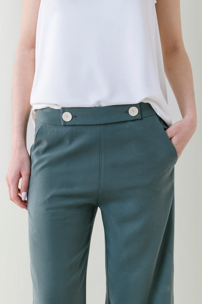 PANTALON CAPRI VERDE