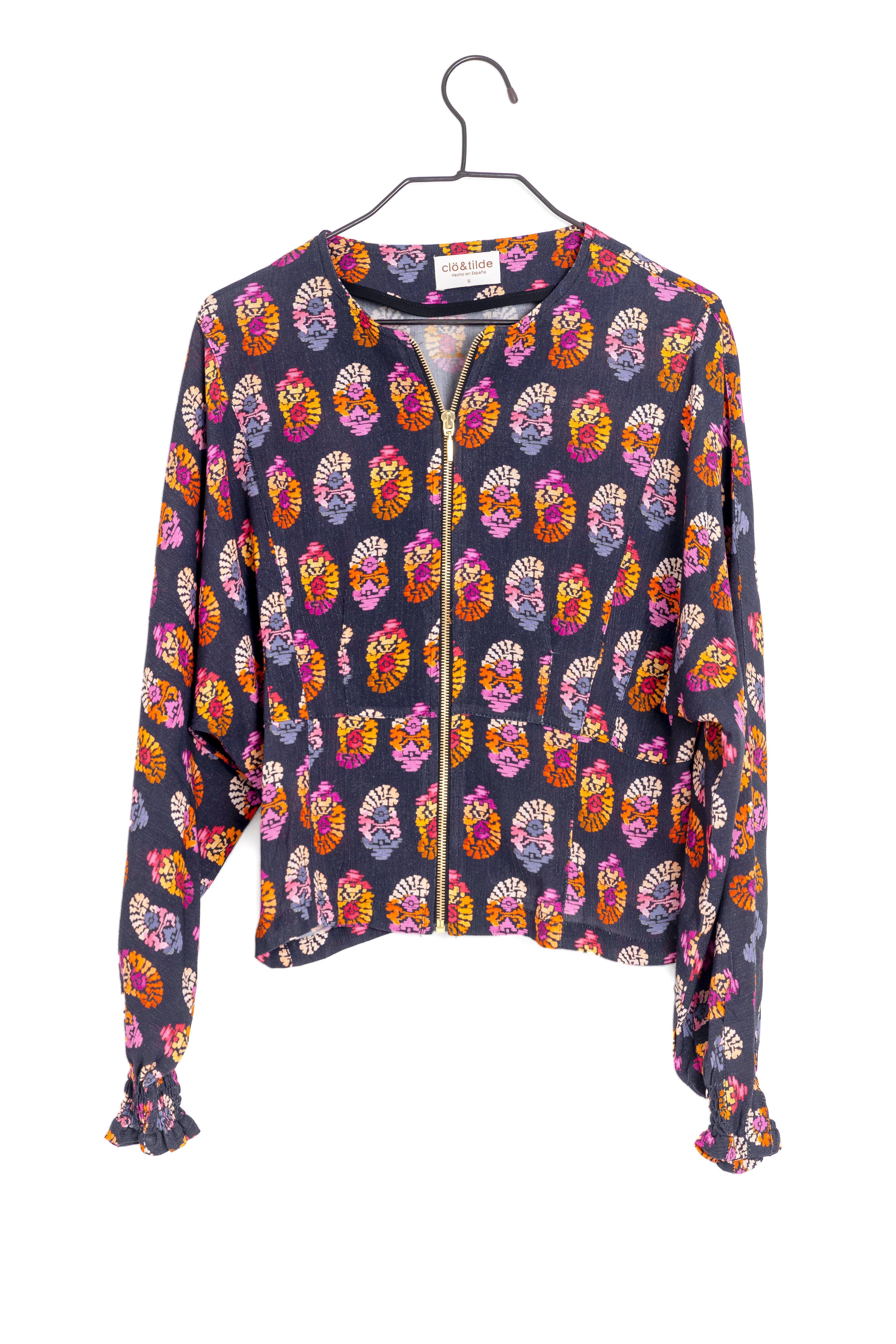 CHAQUETA MARIPOSA ROSETONES
