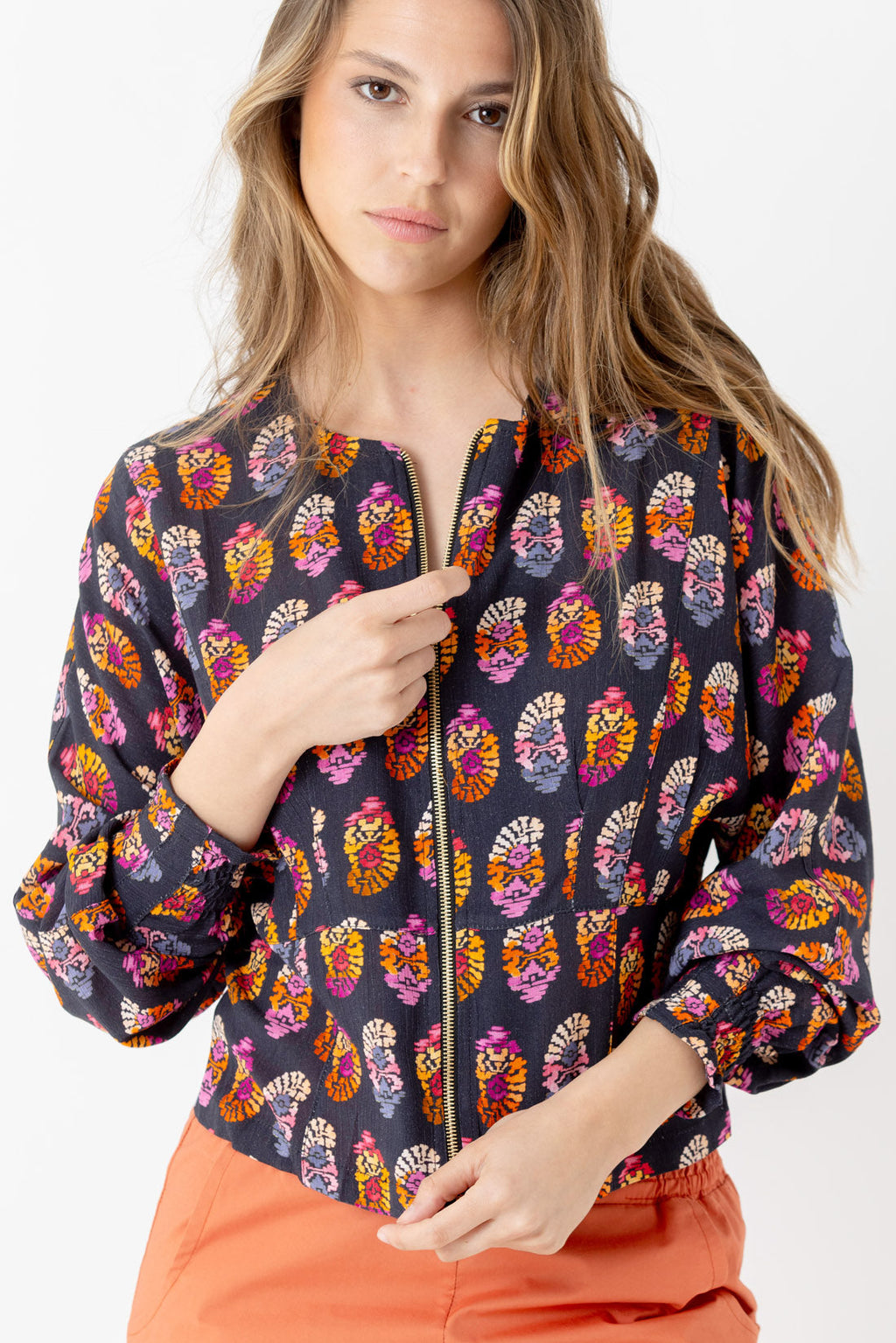 CHAQUETA MARIPOSA ROSETONES