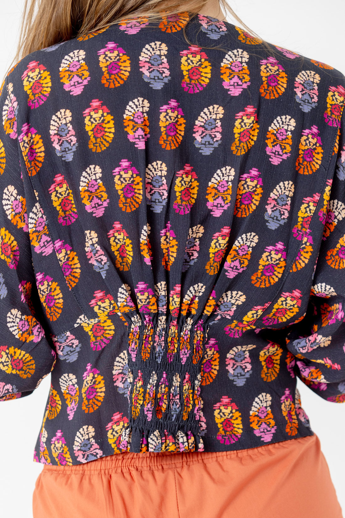 CHAQUETA MARIPOSA ROSETONES