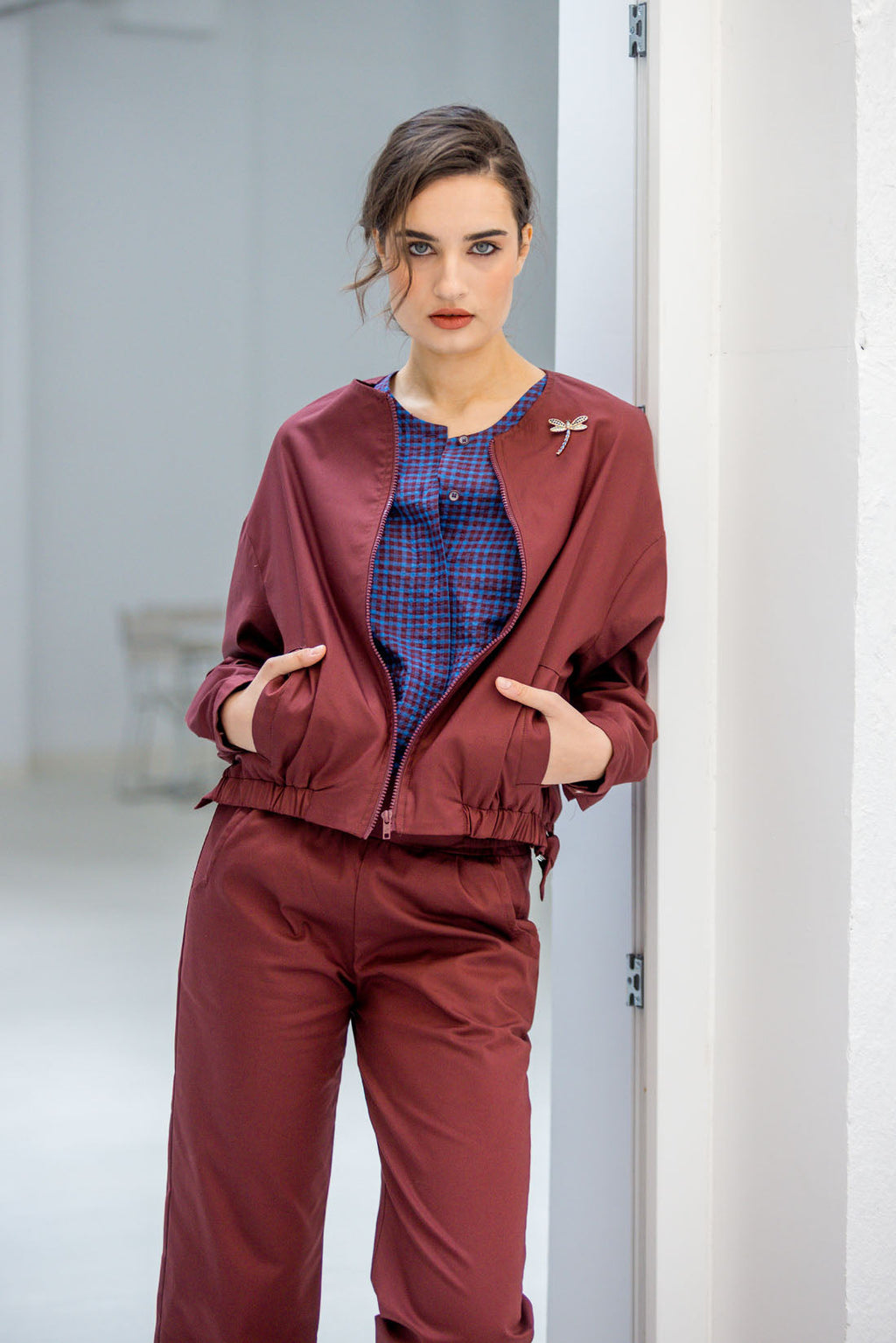 PANTALON POPELIN BURDEOS