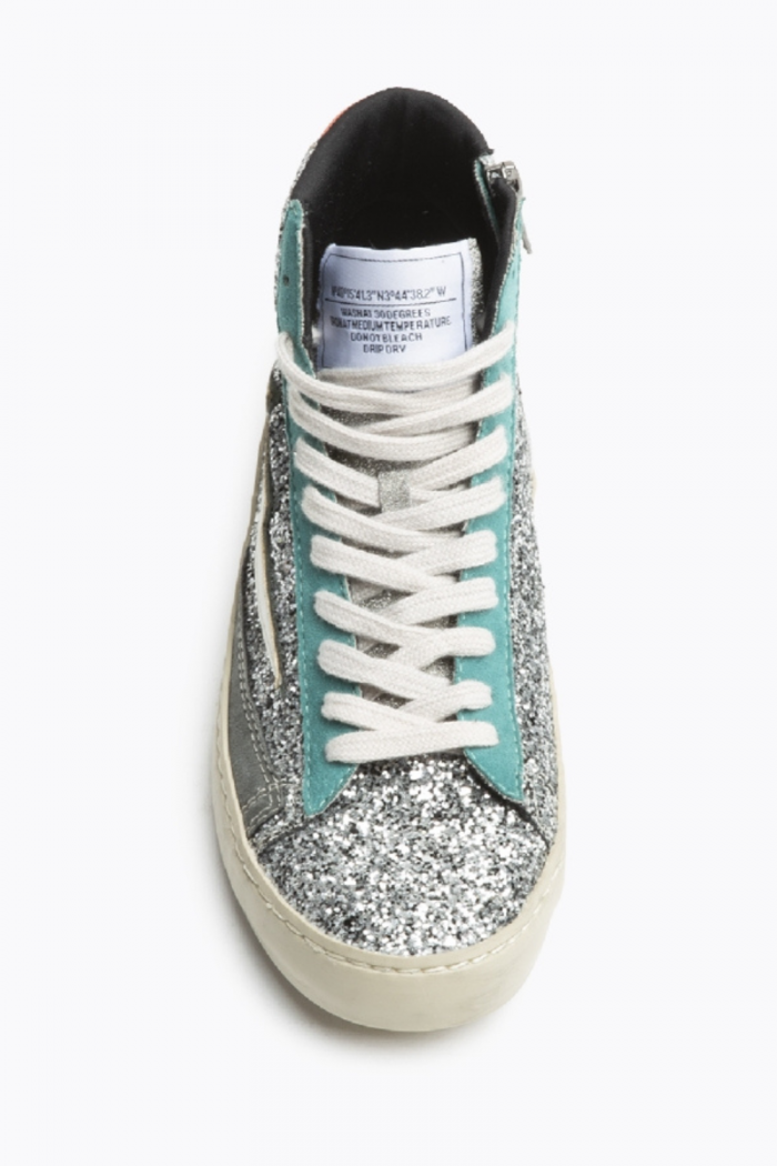 Sneakers plata  con rayo glitter y tachuelas